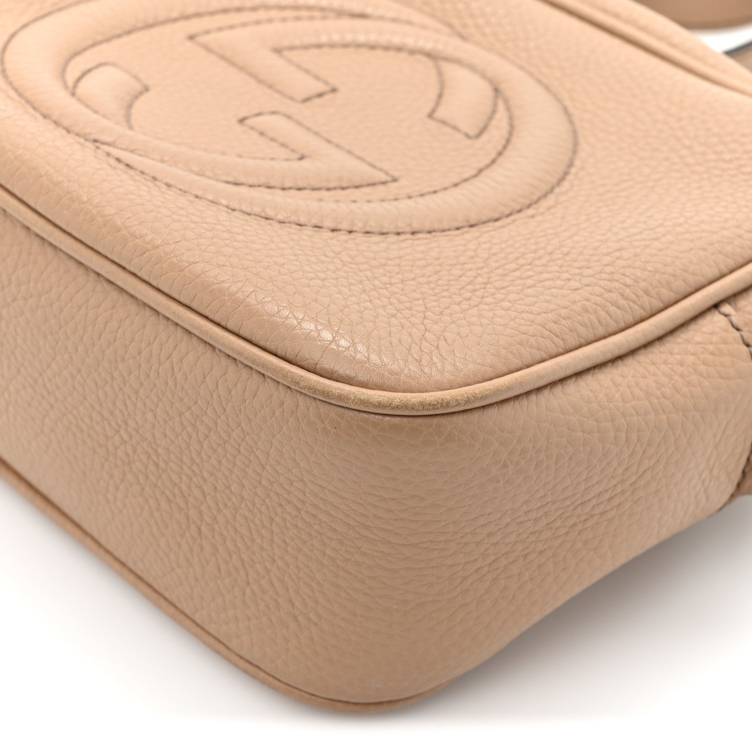Gucci Pebbled Calfskin Small Soho Disco Bag Rose Beige