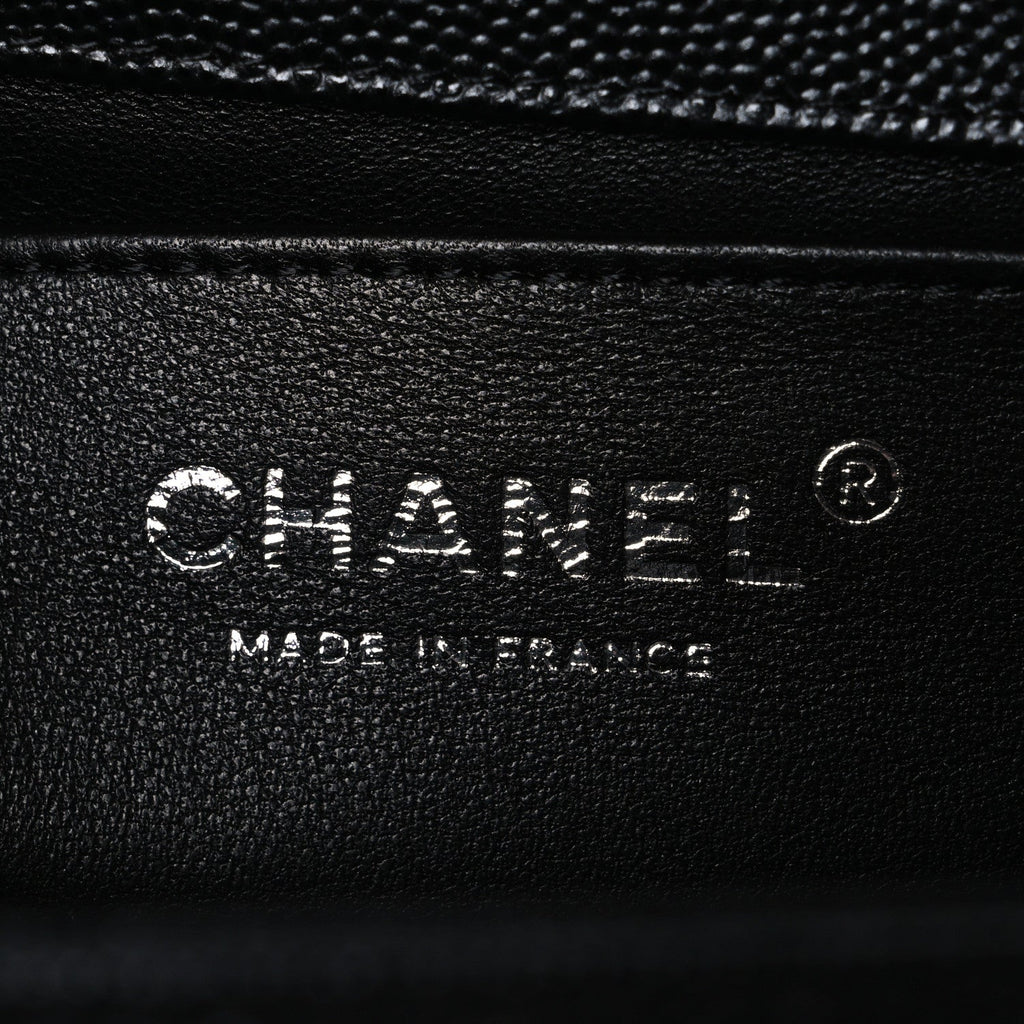Chanel Caviar Quilted Medium Boy Flap Black