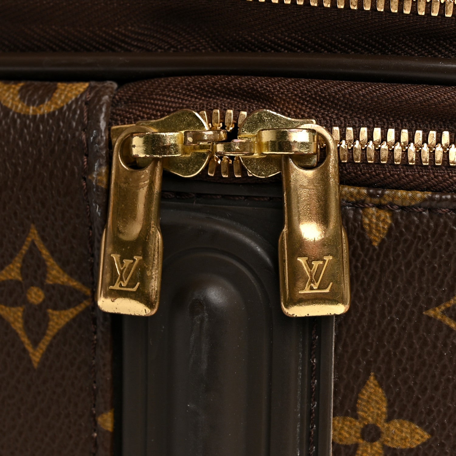 Louis Vuitton Monogram Pegase 55 Business