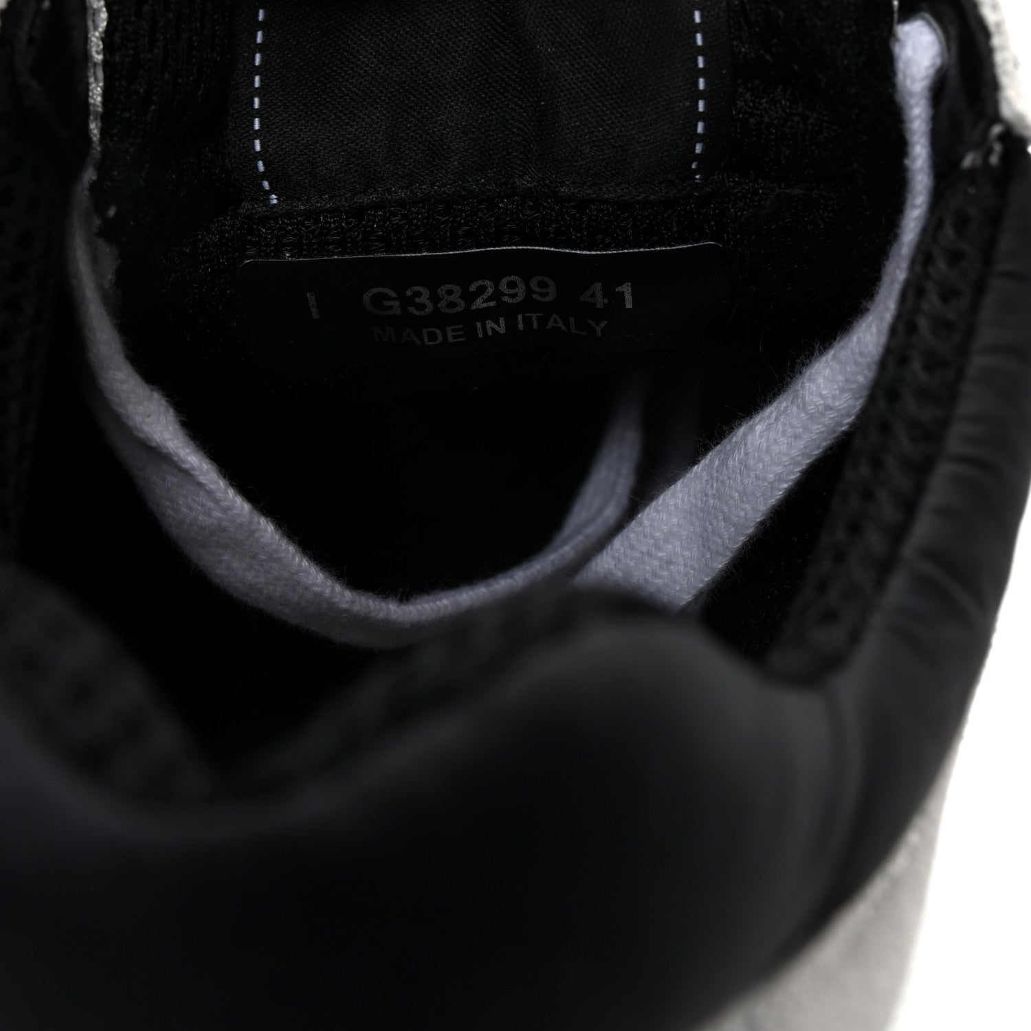 Mesh Suede Grained Calfskin Womens CC Sneakers 41 White Black
