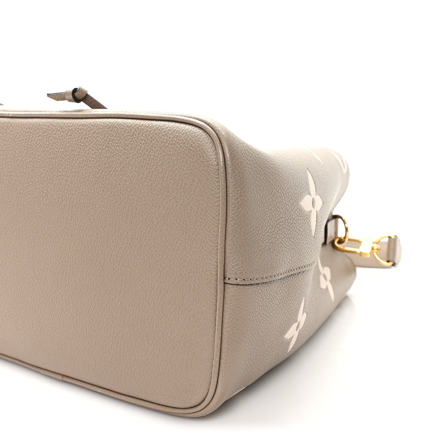 Louis Vuitton Empreinte Monogram Giant Neonoe MM Tourterelle Creme