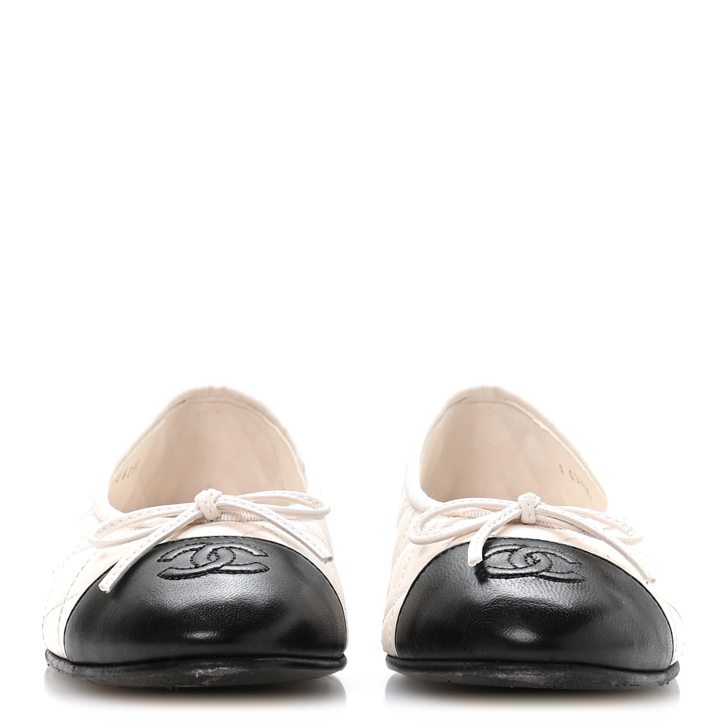 Canvas Lambskin Quilted CC Cap Toe Ballerina Flats 37 White Black