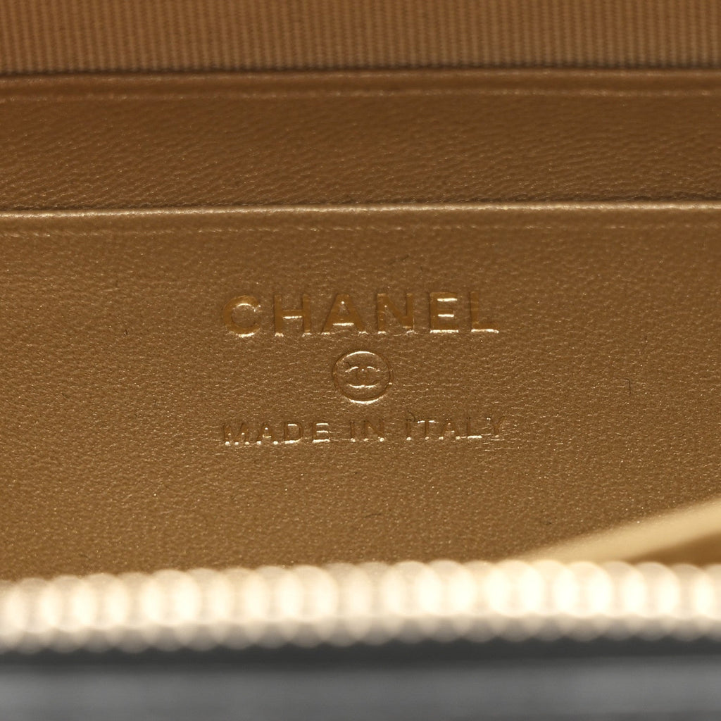 Chanel Lambskin Quilted CC Pearl Crush Camera Case Black