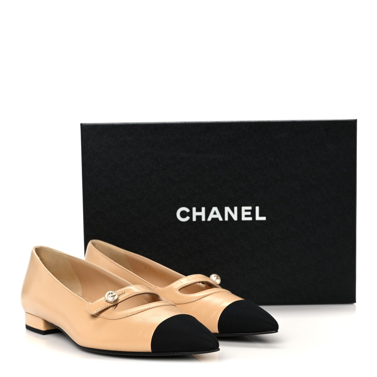 Chanel Shiny Lambskin Grosgrain Pointed Toe CC Ballet Flats 37.5 Beige Black