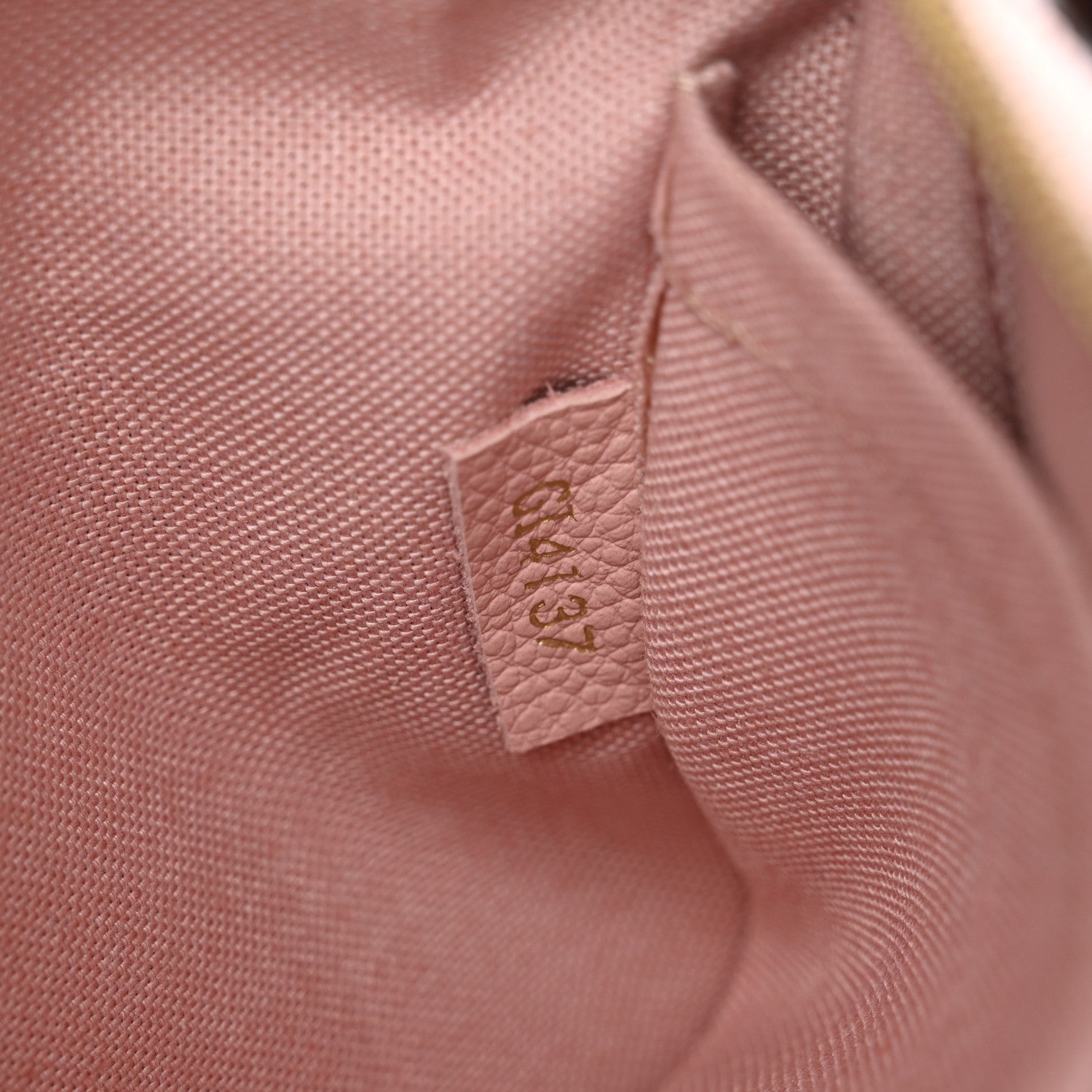 Louis Vuitton Monogram Pallas Clutch Rose Poudre