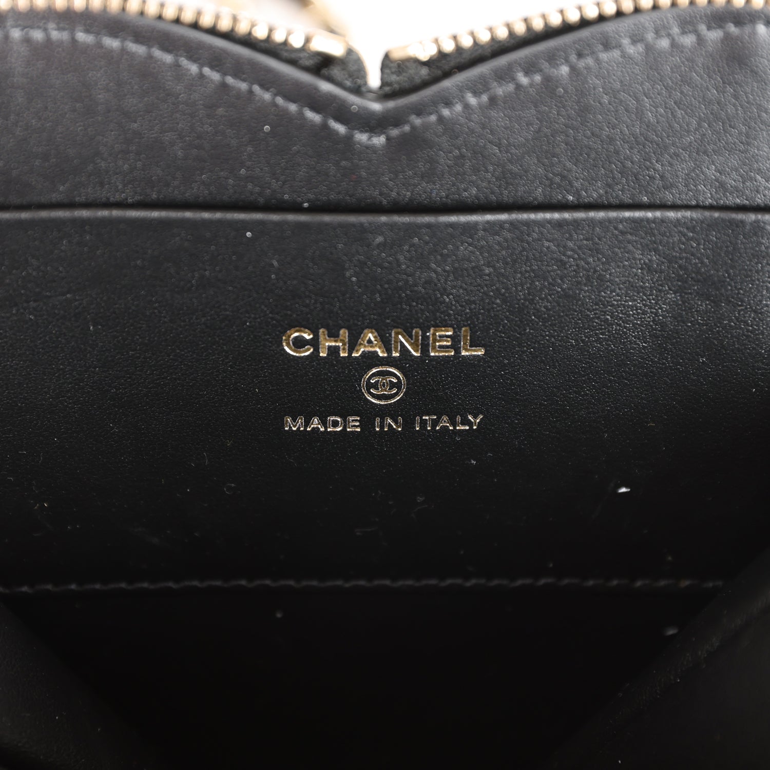 Chanel Hearts Chain Clutch Black and White Patent Calfskin Gold Hardware