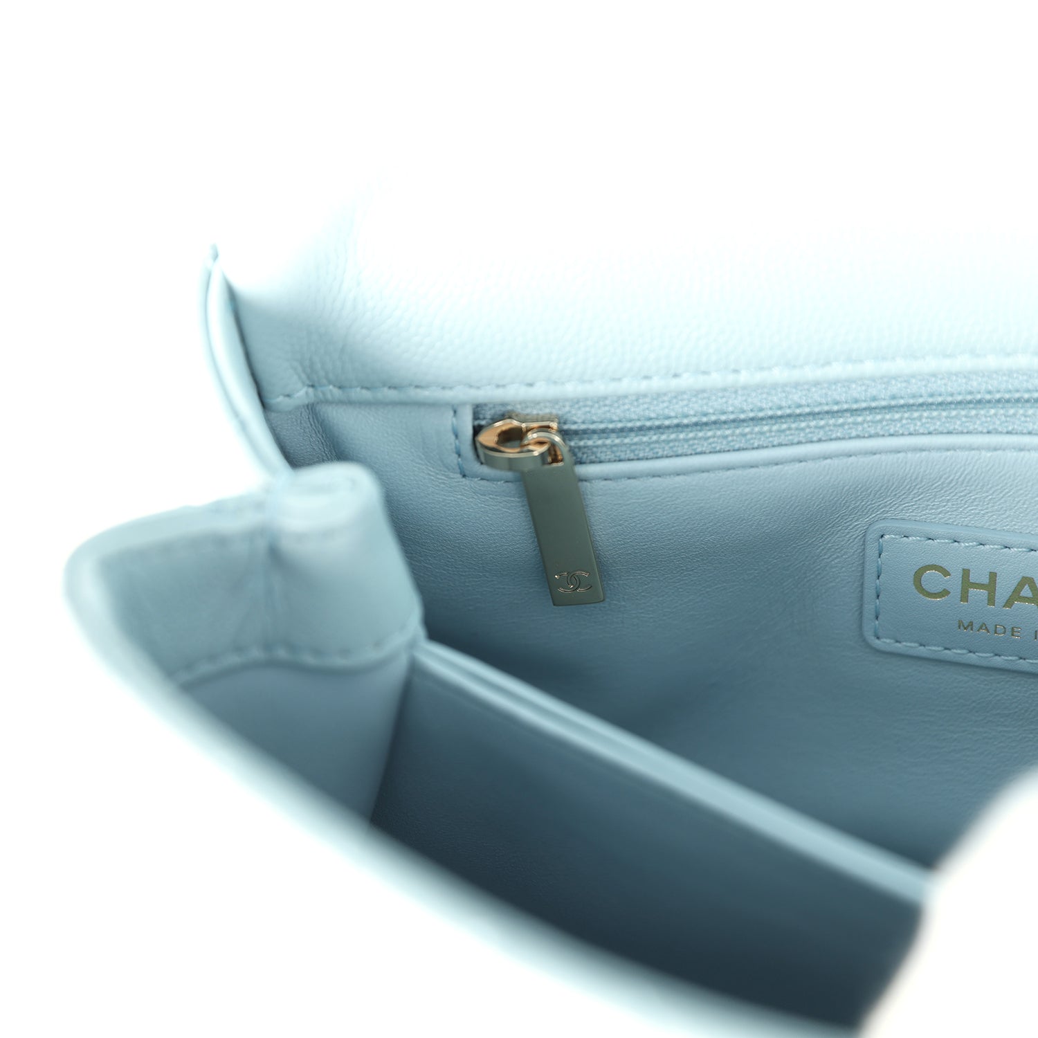 Pre-owned Chanel Small Coco Top Handle Flap Bag Light Blue Caviar Light Gold Hardware