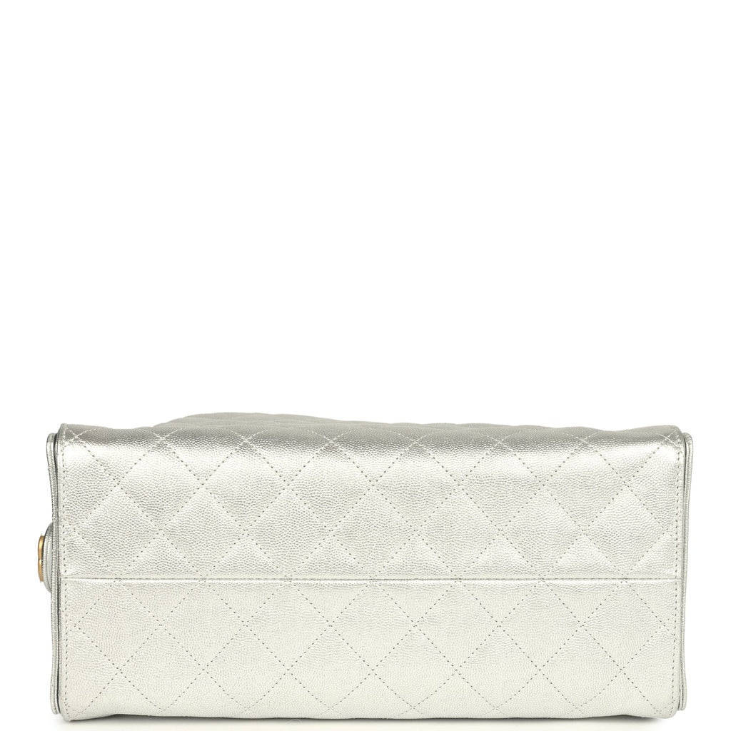 Chanel Medium 25 Hobo Bag Metallic Silver Caviar Antique Gold Hardware