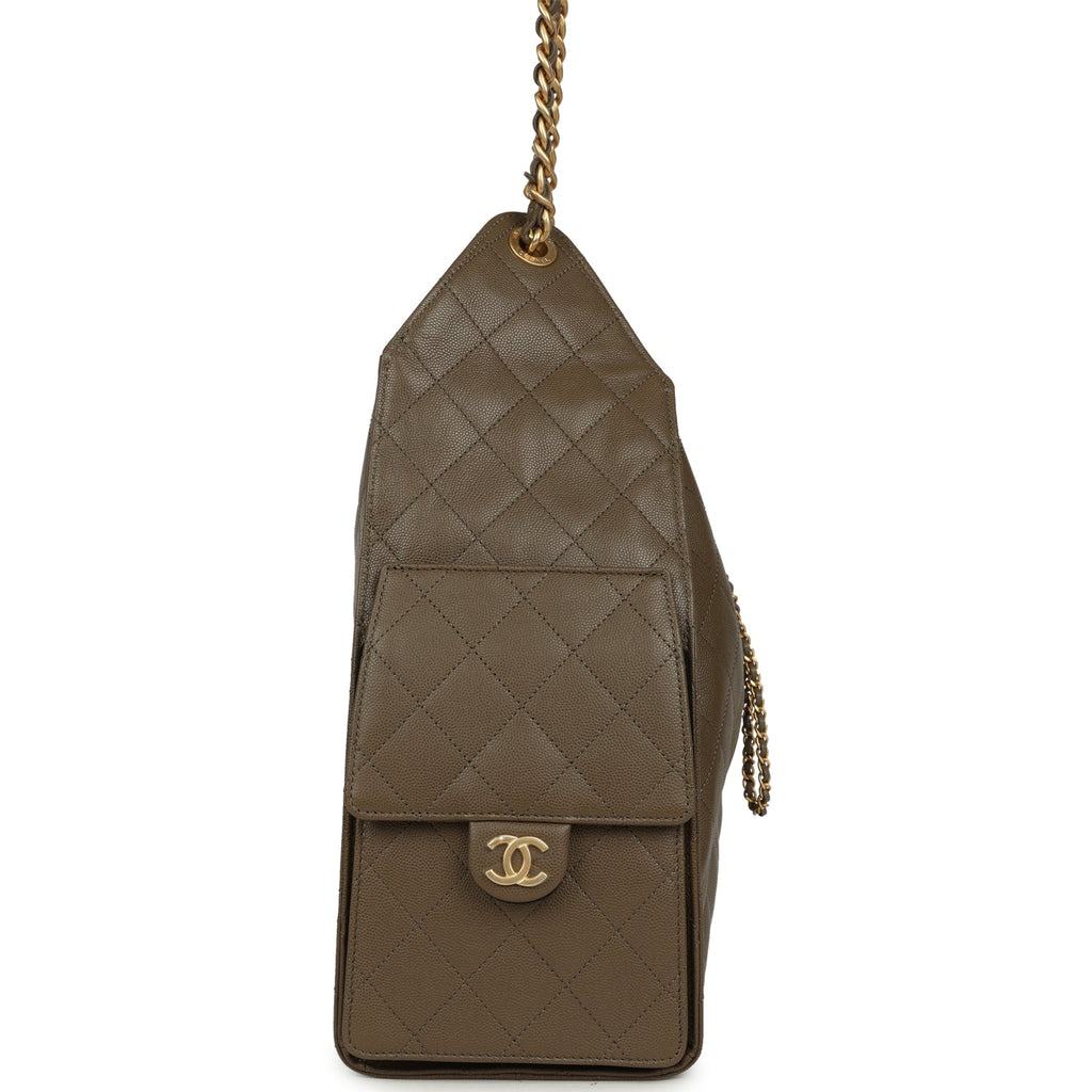 Chanel Medium 25 Hobo Bag Dark Khaki Caviar Antique Gold Hardware