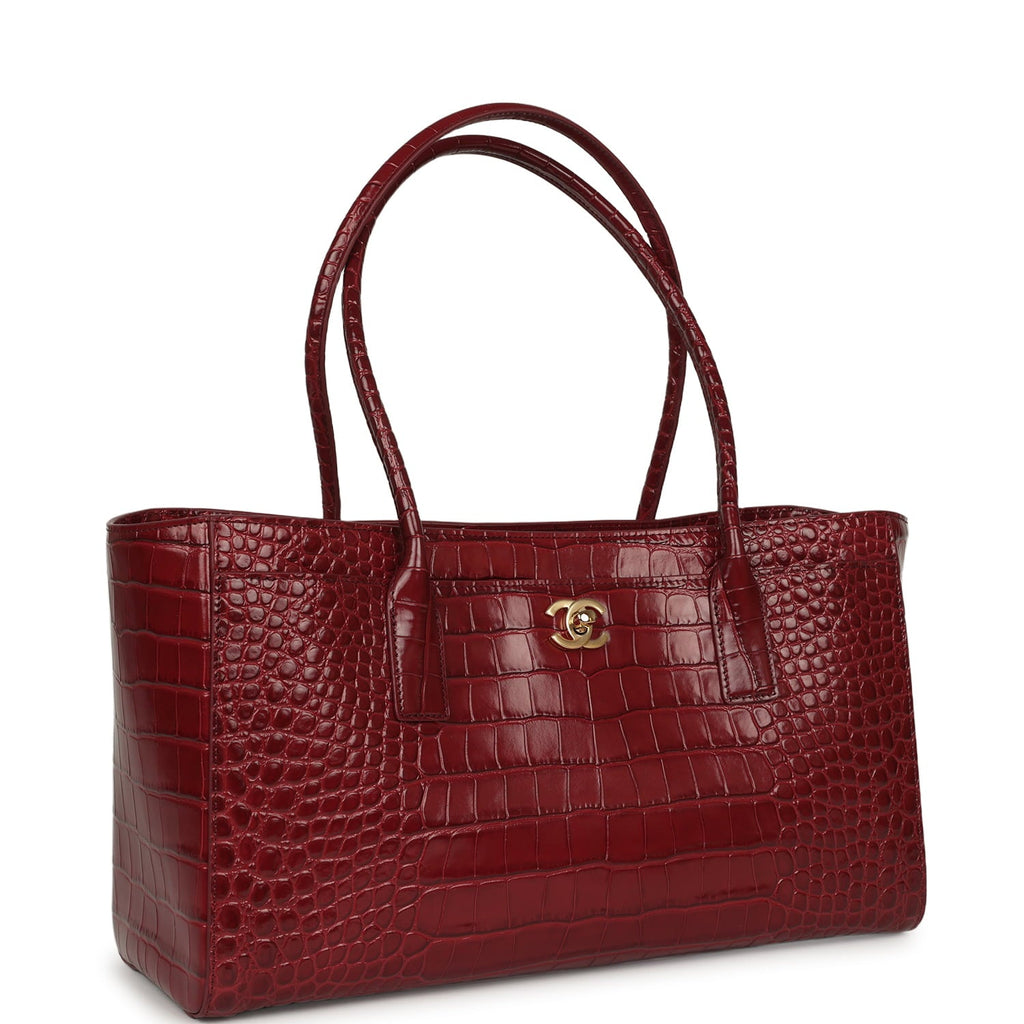 Chanel Small Cerf Shopping Bag Burgundy Croc Embossed Calfskin Gold Hardware