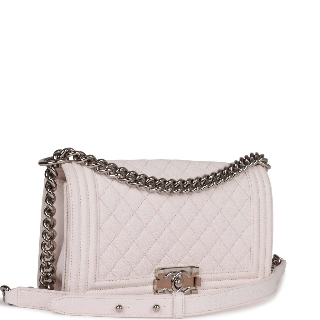 Pre-owned Chanel Medium Boy Light Pink Caviar Silver Hardware