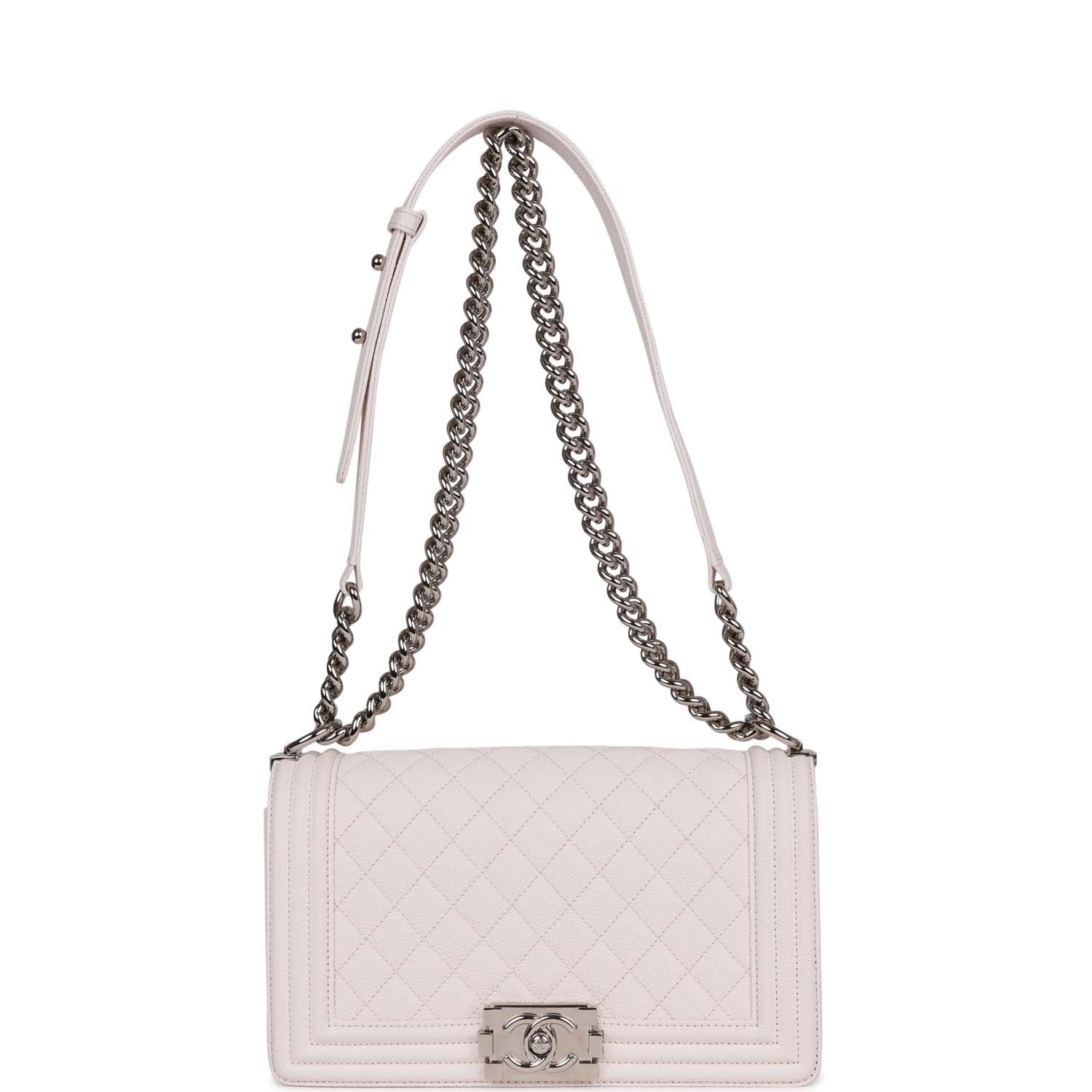 Pre-owned Chanel Medium Boy Light Pink Caviar Silver Hardware