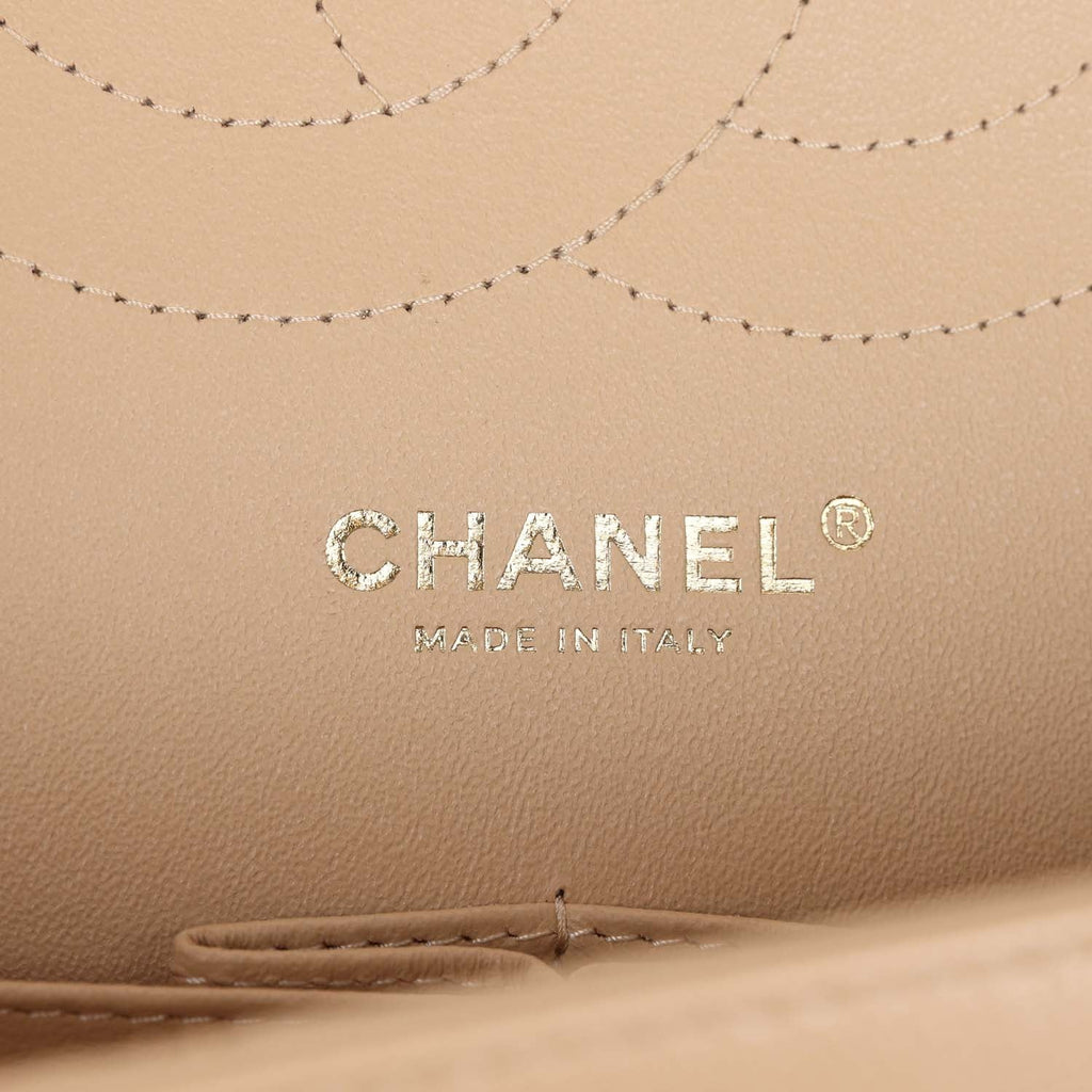 Pre-owned Chanel Jumbo Classic Double Flap Bag Light Beige Caviar Gold Hardware