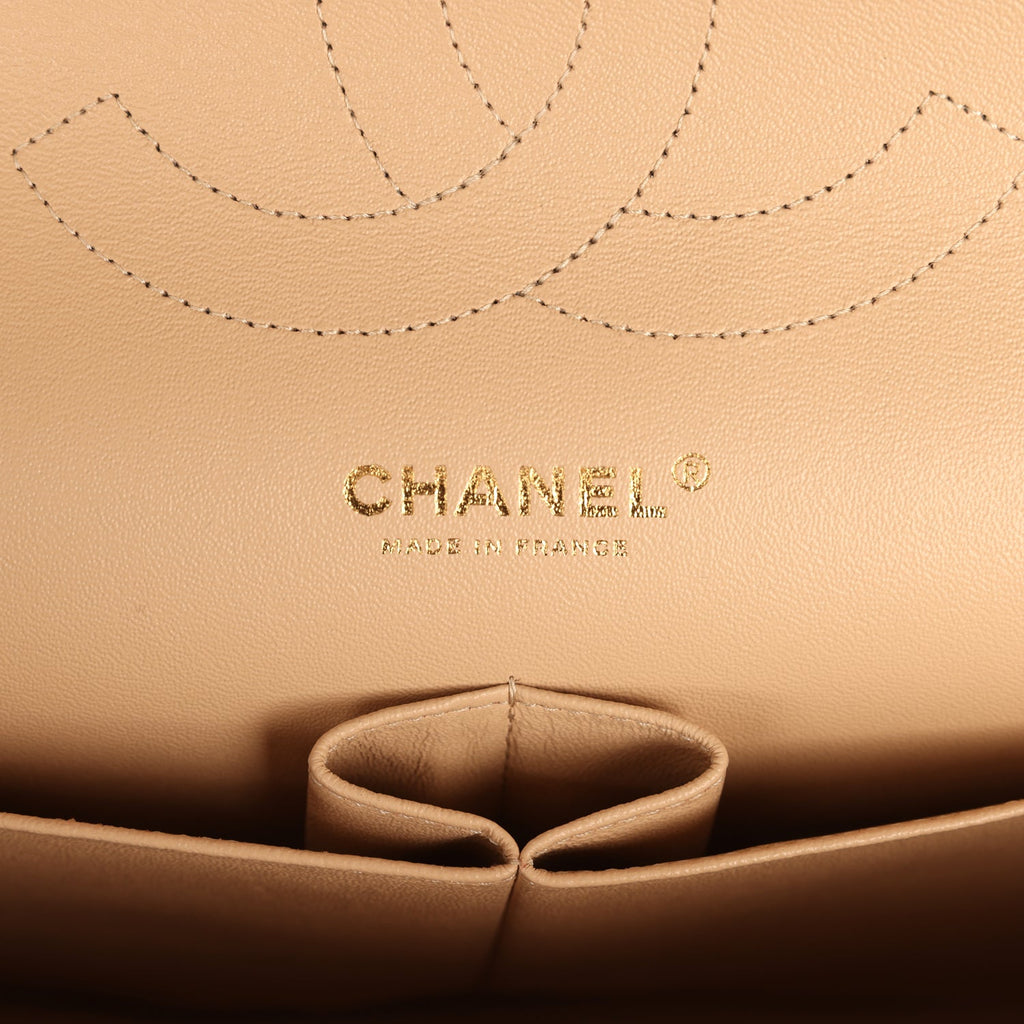 Pre-owned Chanel Jumbo Classic Double Flap Bag Light Beige Caviar Gold Hardware