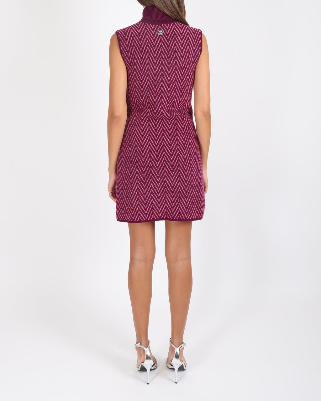 Chanel Fall 2021 Pink and Purple Cashmere Knit High-Neck Sleeveless Midi Dress with ZigZag Pattern and Green CC Logo and with Back Crystal CC Logo Detail Size FR 38 (UK 10)