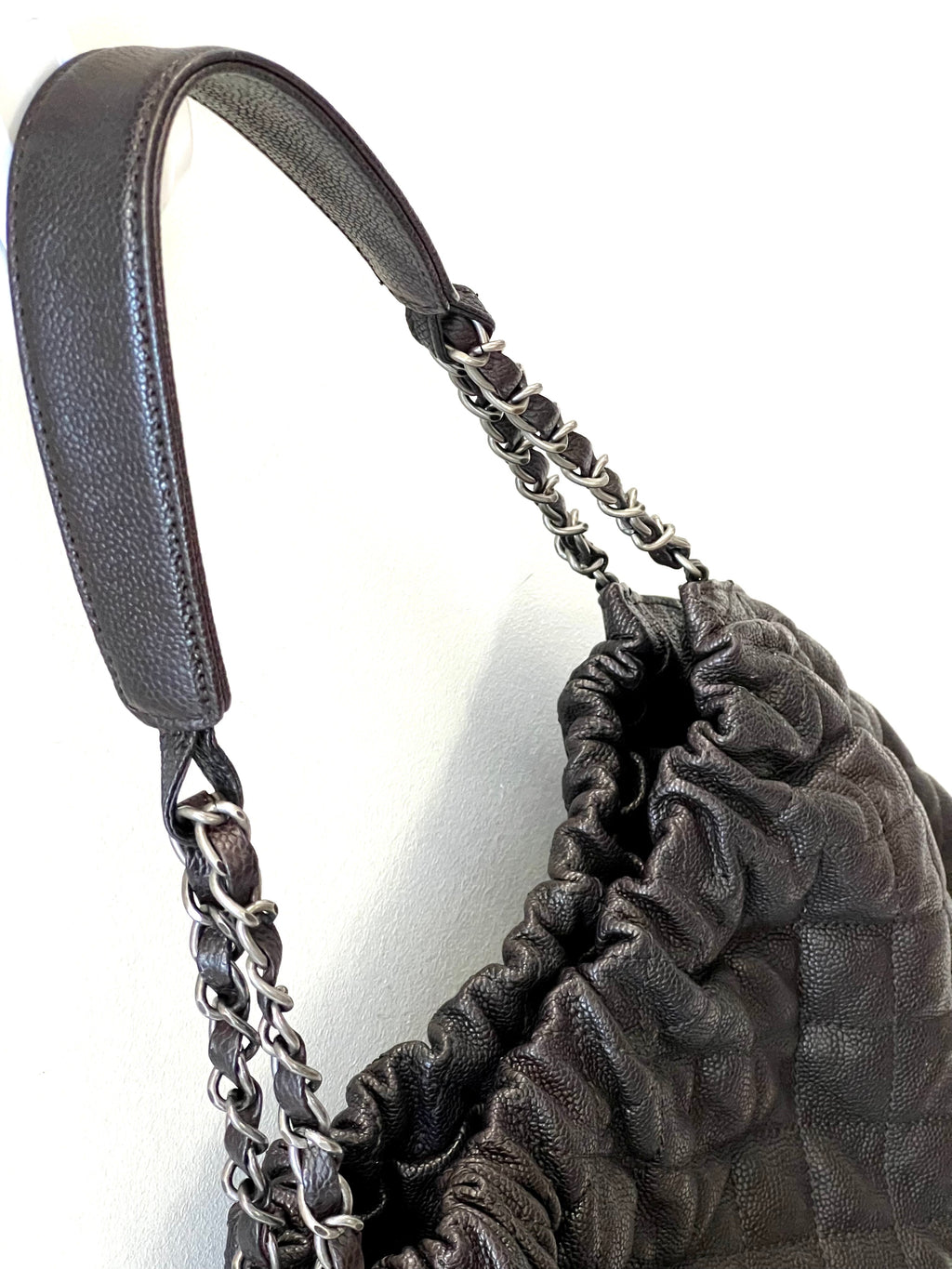 CHANEL CC CAVIAR QUILTED ELASTIC SHOULDER BAG
