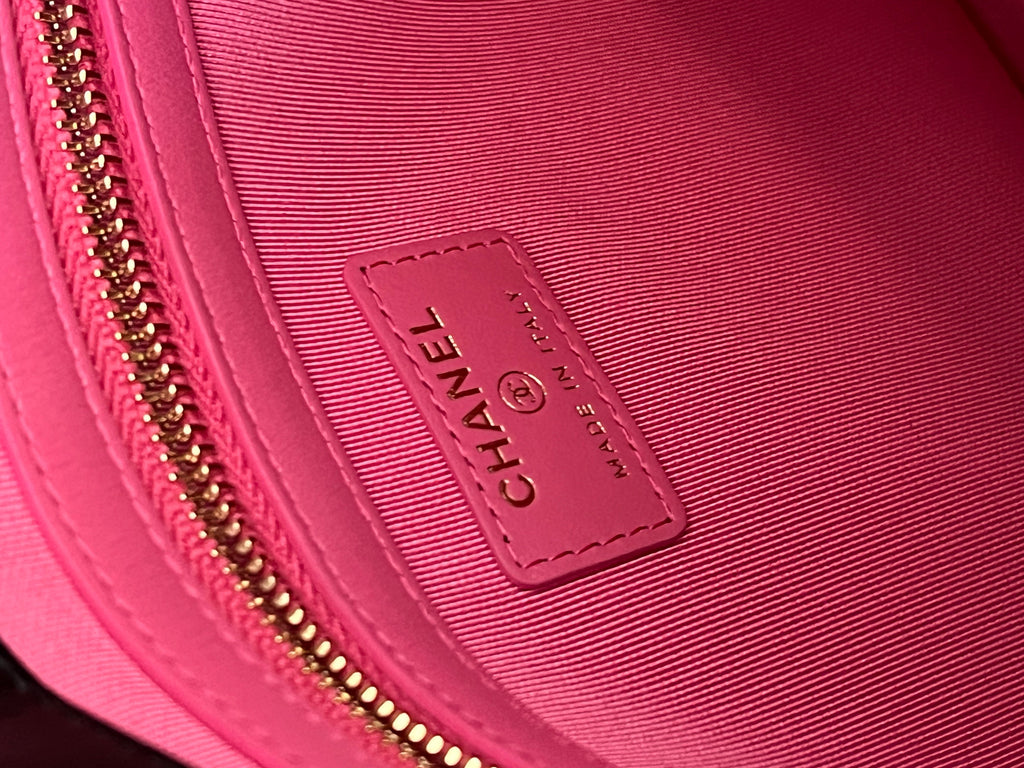 CHANEL CC LAMBSKIN CLUTCH BAG