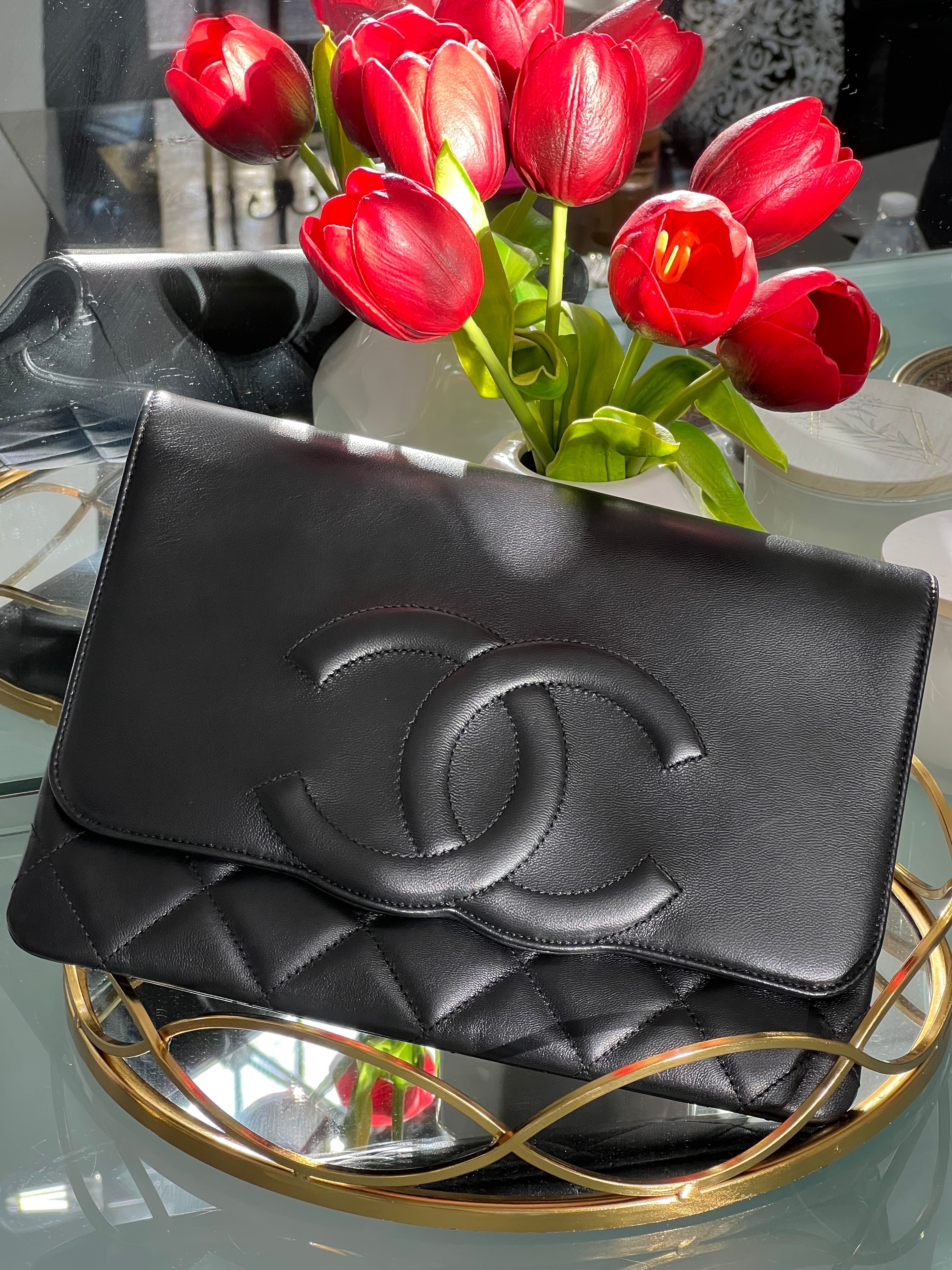 CHANEL CC LAMBSKIN CLUTCH BAG