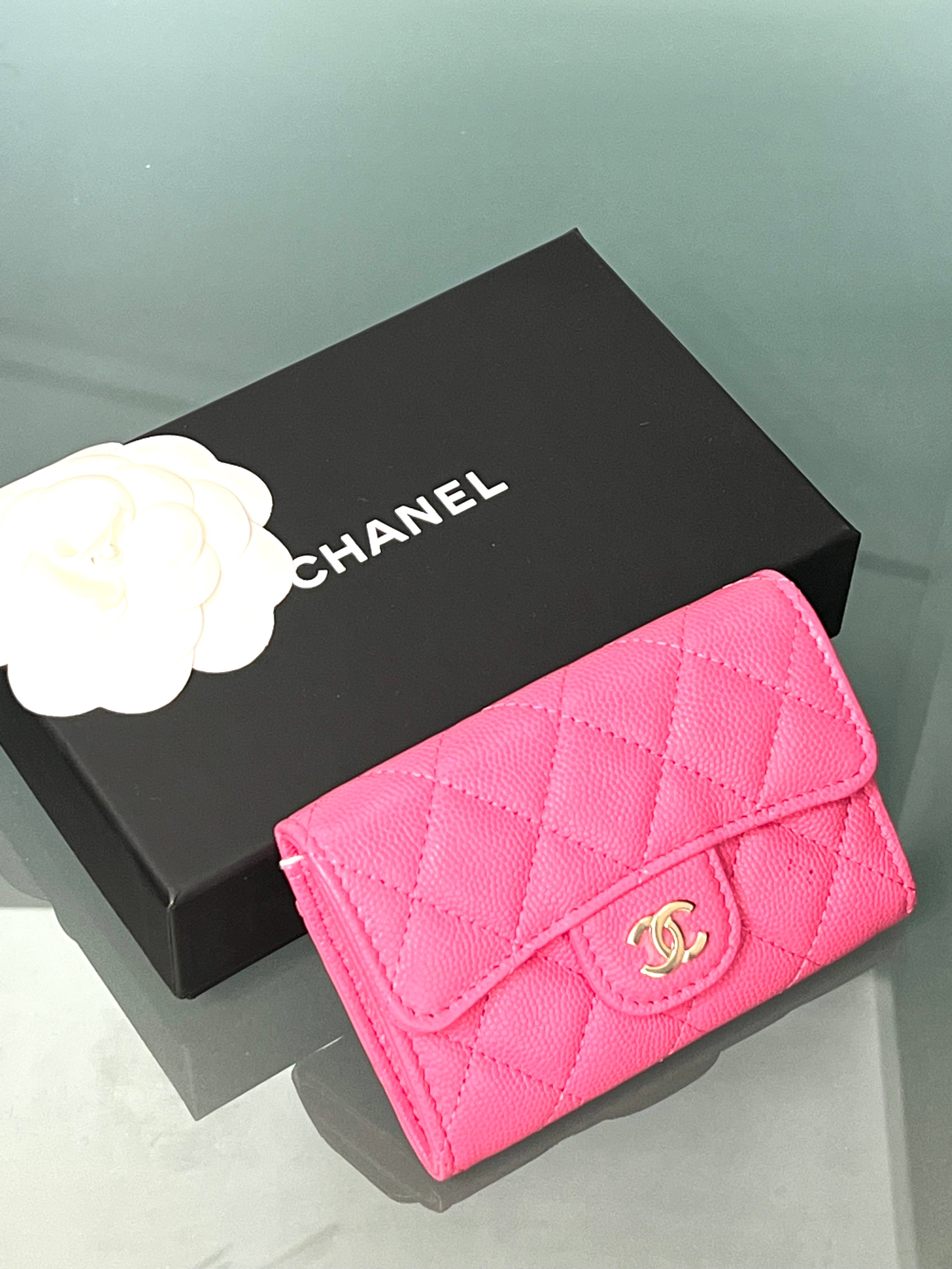 CHANEL CAVIAR QUILTED TRIFOLD CLASSIC FLAP WALLET