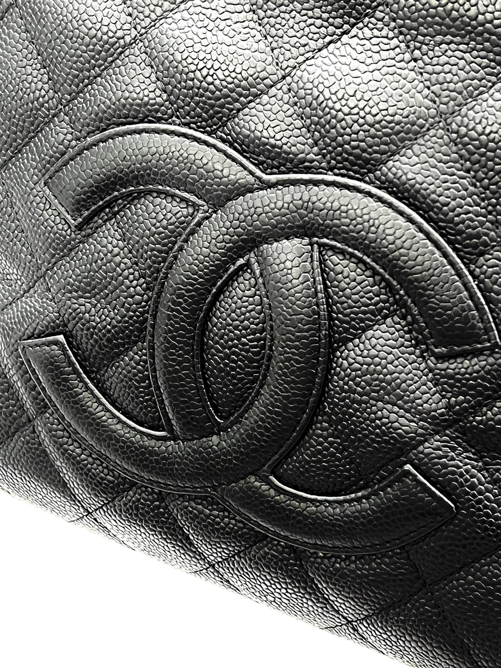 CHANEL CAVIAR QUILTED PETIT SHOPPING TOTE PST
