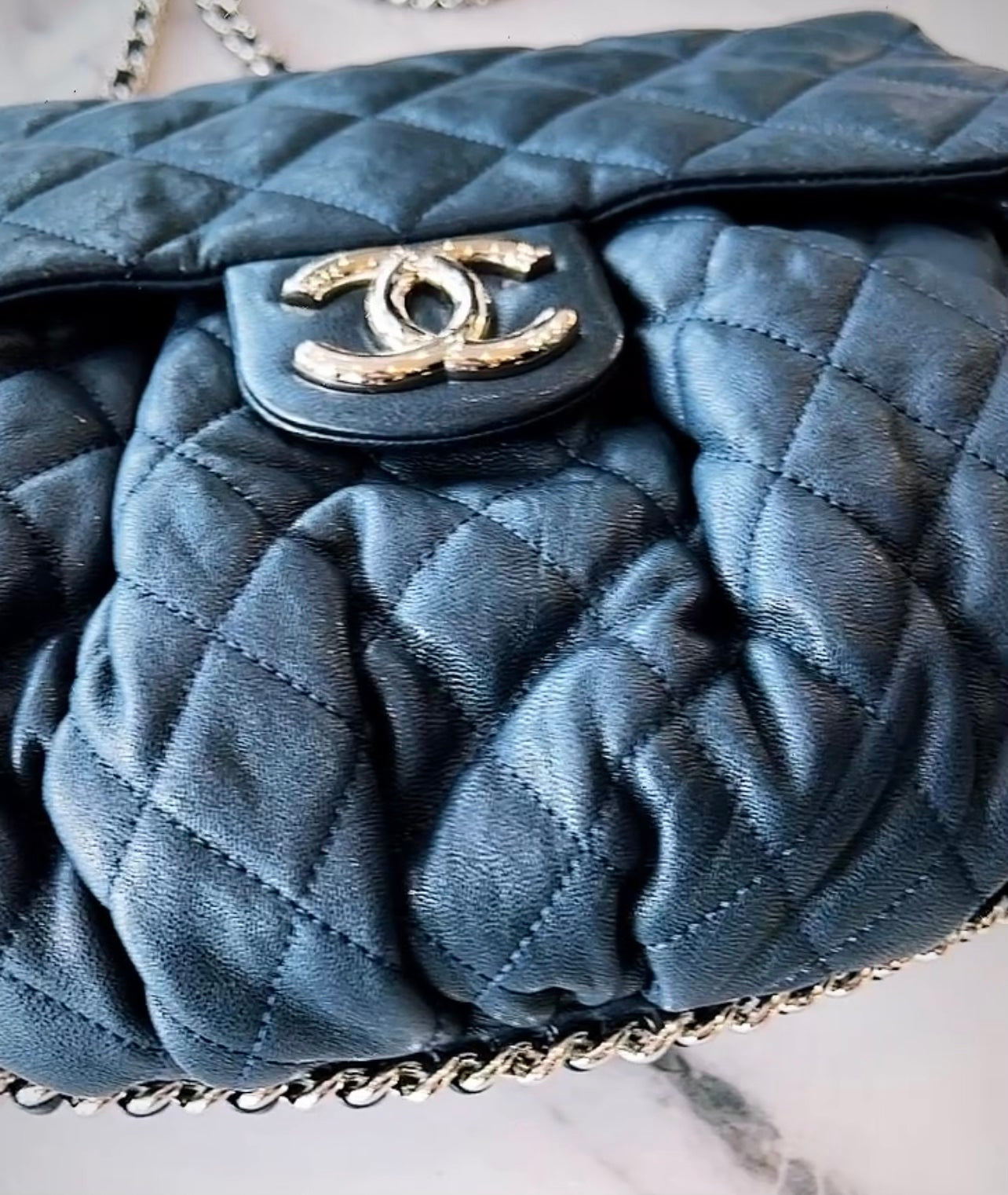 CHANEL CHAIN AROUND QUILTED LAMBSKIN MEDIUM FLAP BAG