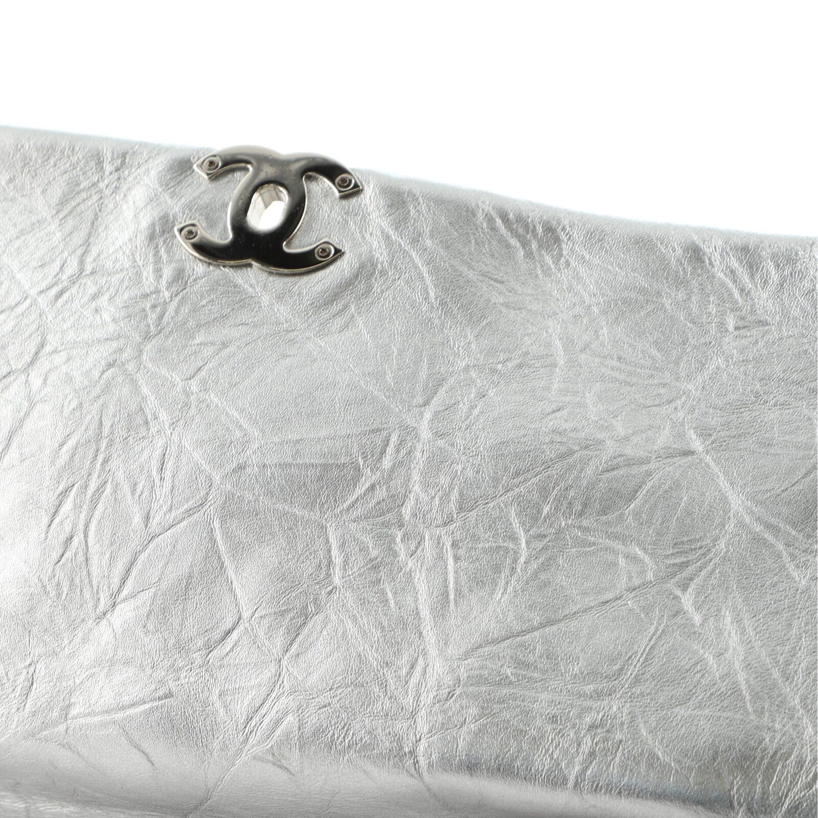 CHANEL CRUMPLED QUILTED CALFSKIN METALLIC CHAIN BAG