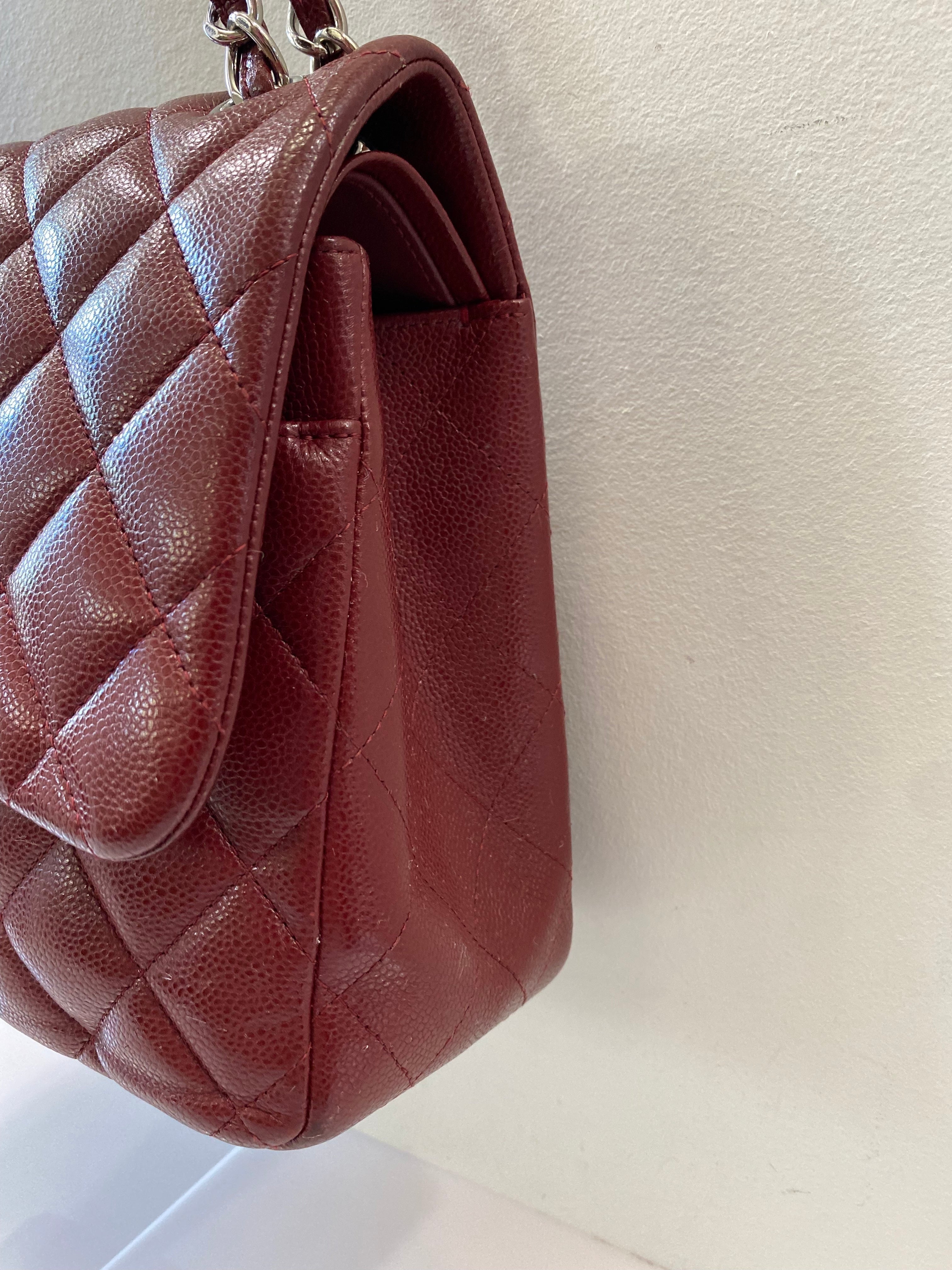 CHANEL CLASSIC CAVIAR QUILTED JUMBO DOUBLE FLAP BAG