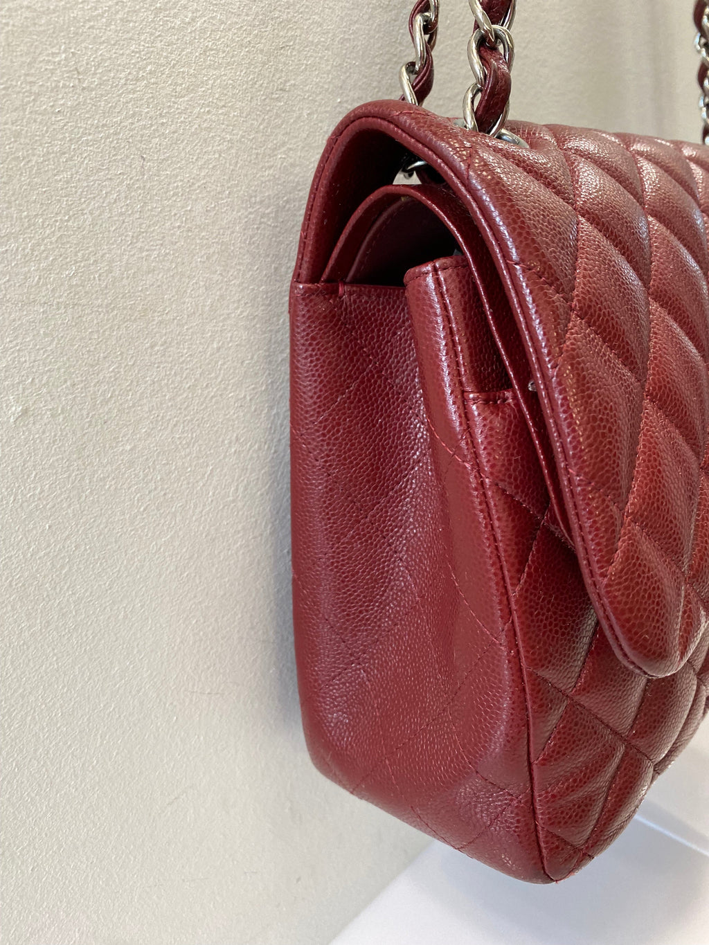 CHANEL CLASSIC CAVIAR QUILTED JUMBO DOUBLE FLAP BAG
