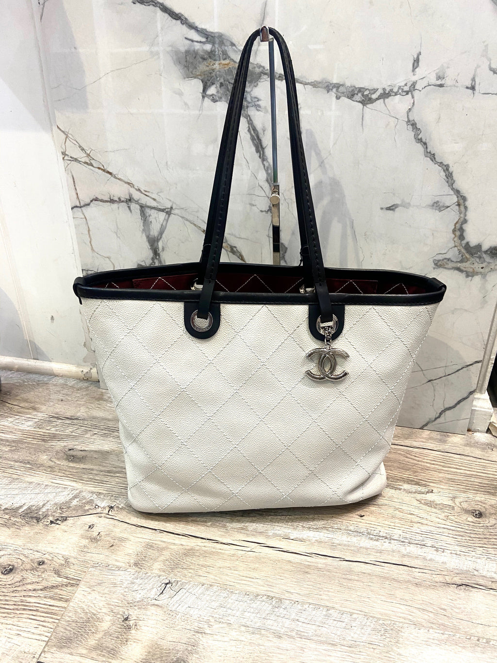 CHANEL QUILTED CAVIAR FEVER TOTE BAG