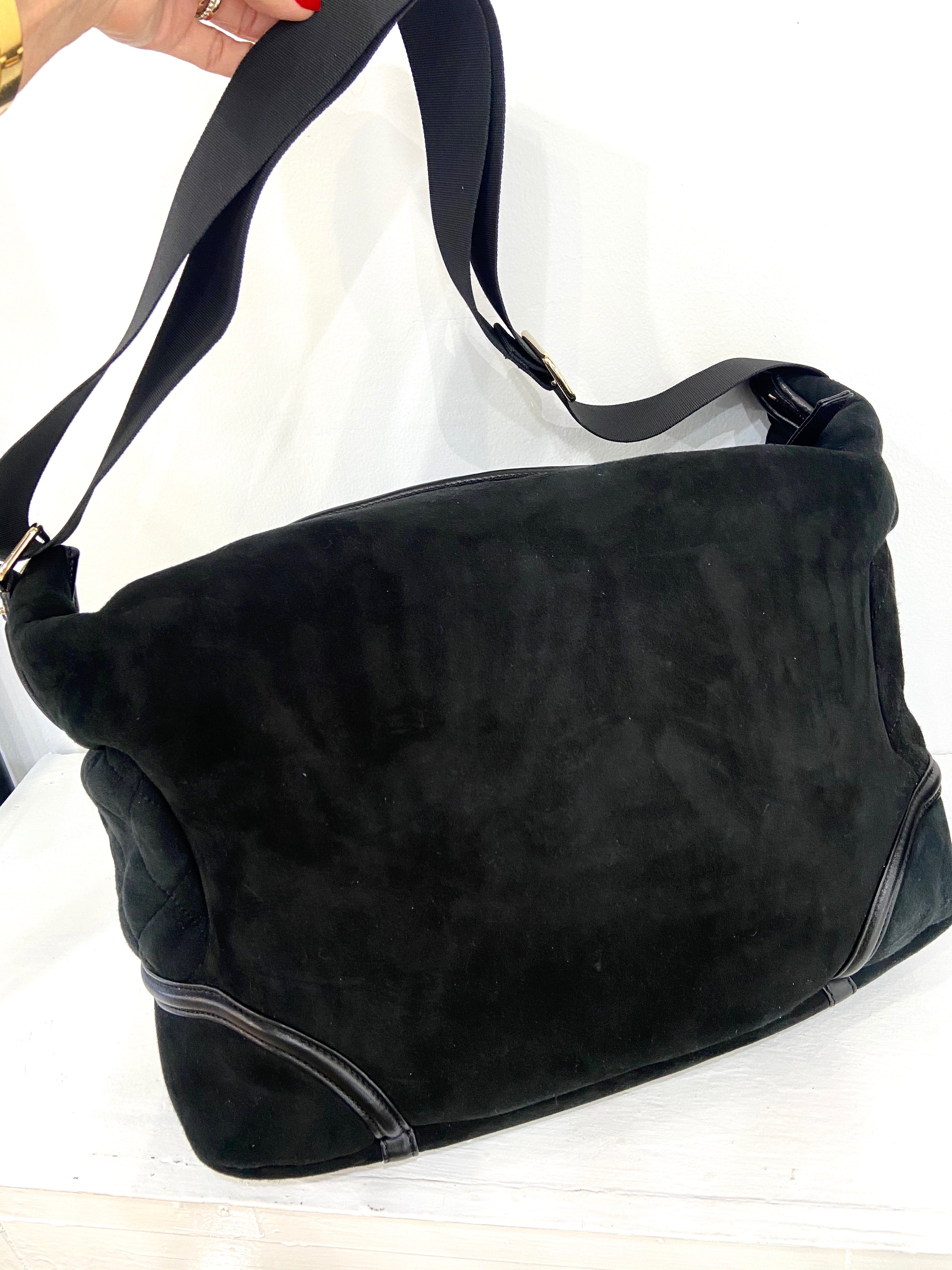 CHANEL BLACK SHEARLING HOBO BAG