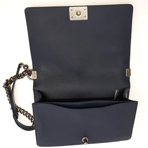 CHANEL NAVY BOUCLE TWEED DECHAINED CHAIN BOY FLAP BAG