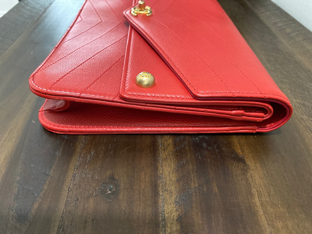 CHANEL CALFSKIN CHEVRON QUILTED CASUAL TRIP CLUTCH BAG