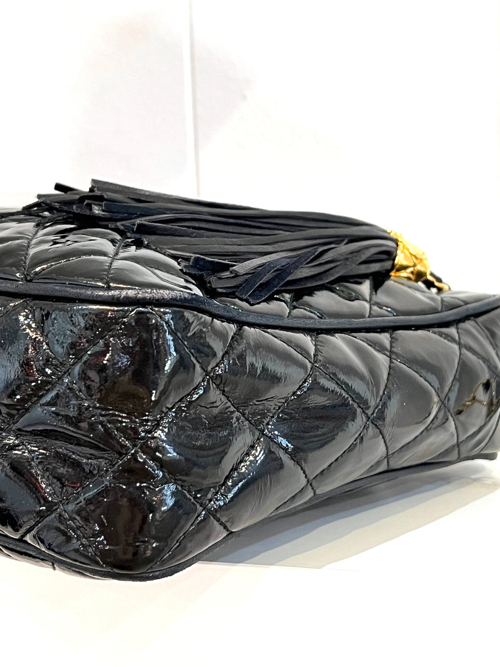 CHANEL VINTAGE QUILTED PATENT CAMERA TASSEL MEDIUM BAG