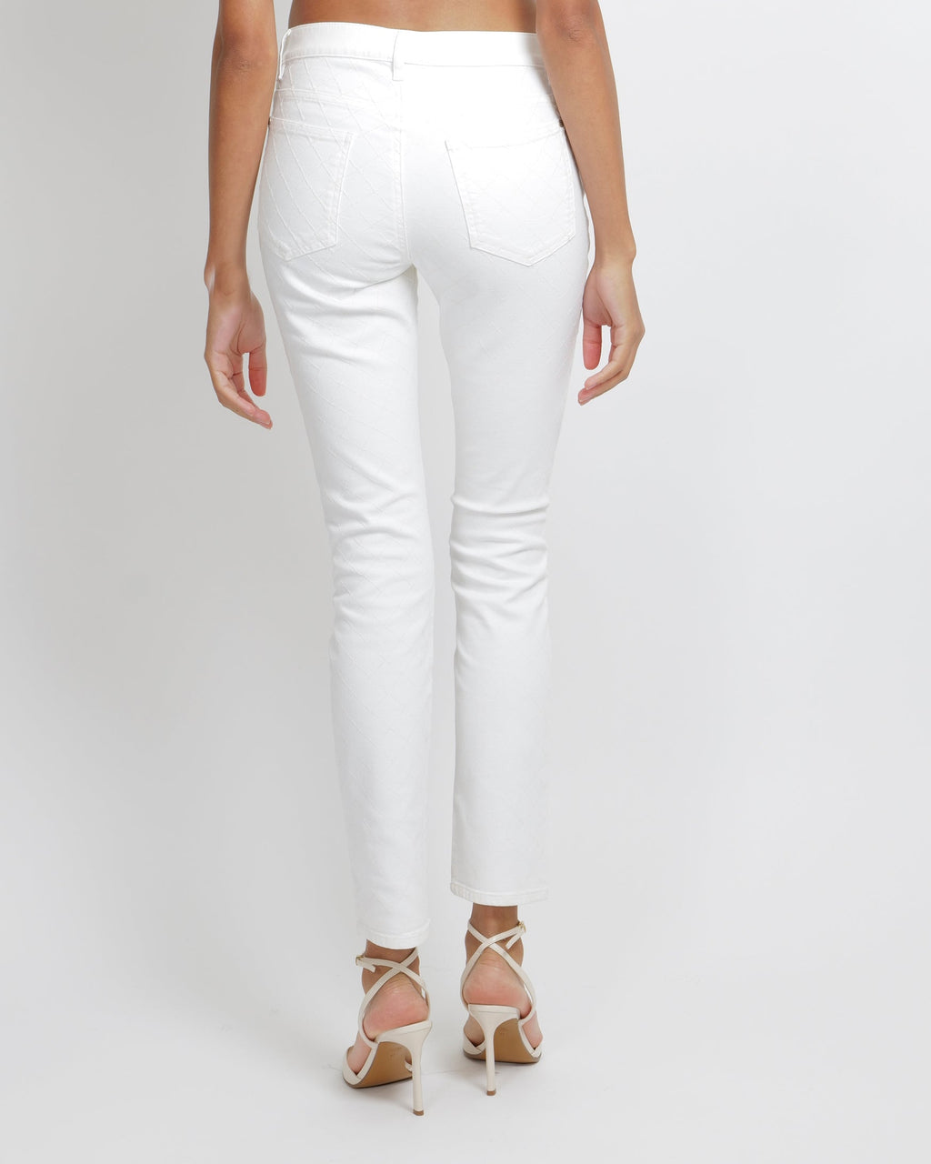 Chanel White Straight-Leg Jeans with Diamond Pattern and Silver CC Logo Button Size FR 36 (UK 8)
