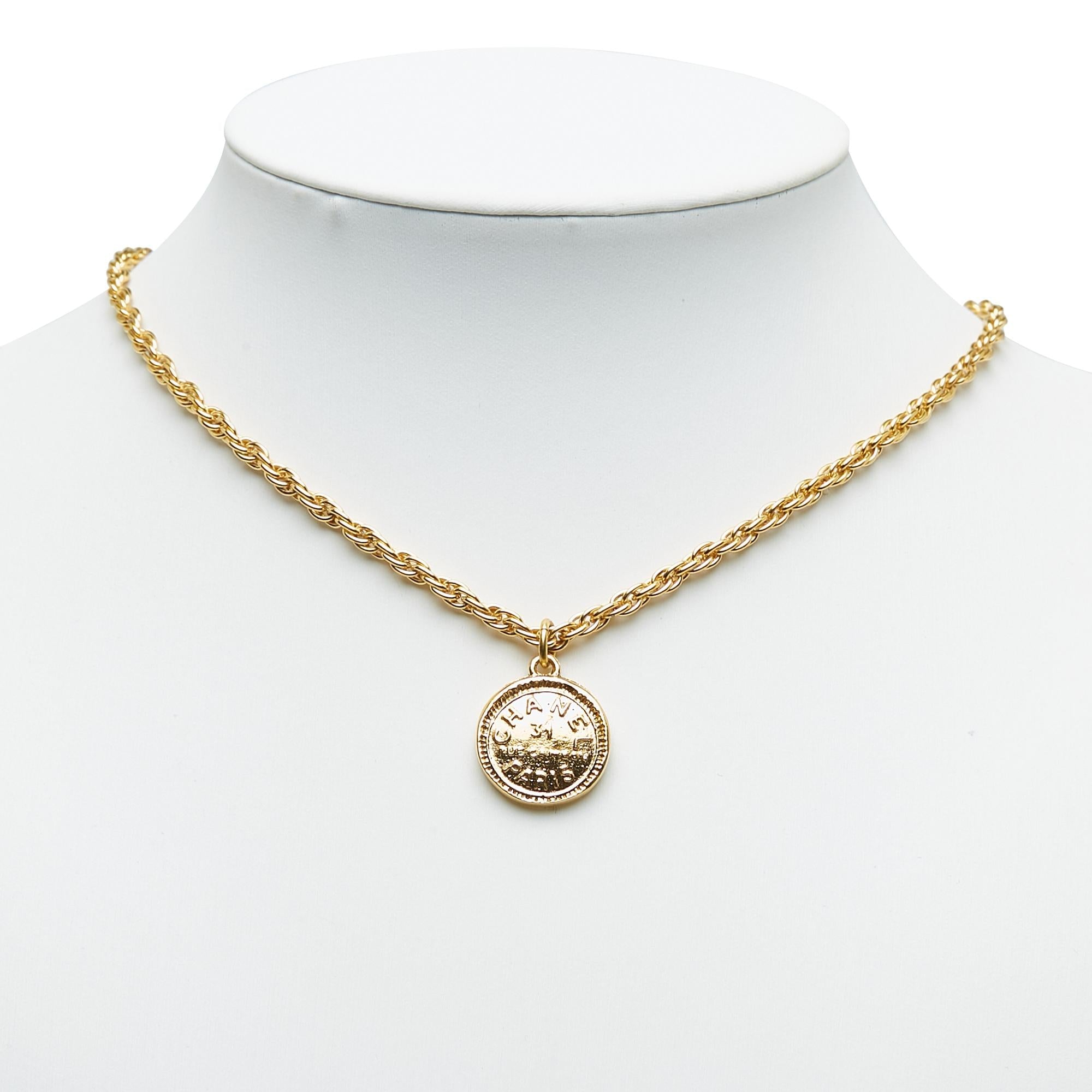 Chanel 31 Rue Cambon Pendant Necklace (SHG-XtKwIb)