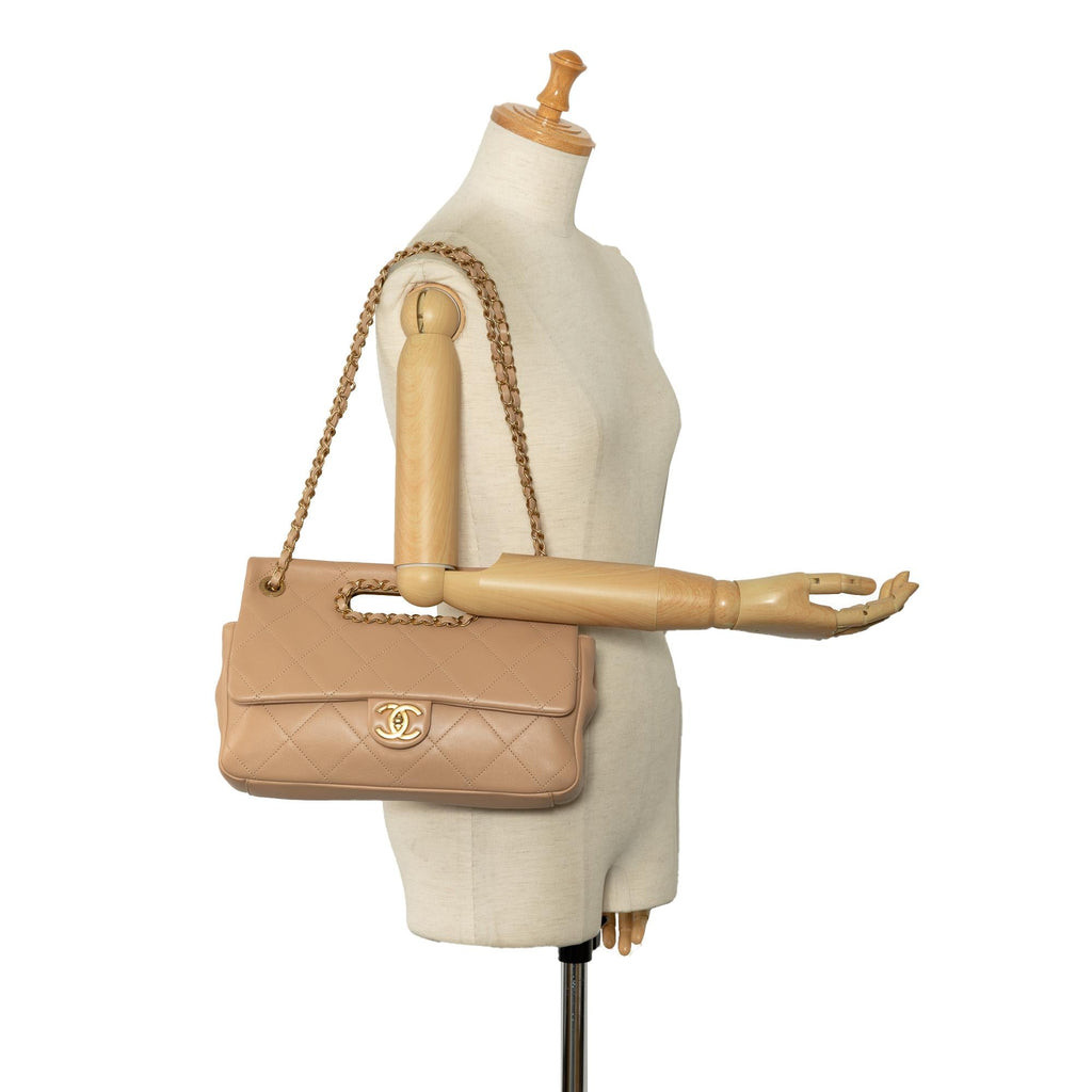 Chanel A Real Catch Lambskin Satchel (SHG-mZDJD0)