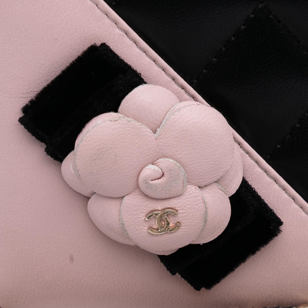 Chanel Bicolor Quilted Lambskin Camellia Wallet on Chain