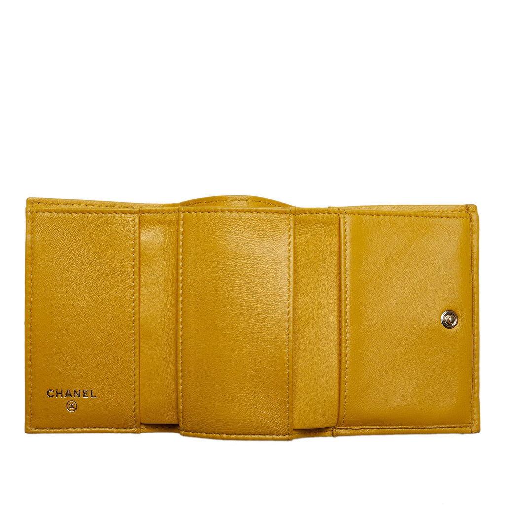 Chanel Boy Flap Compact Wallet (SHG-GimQKu)