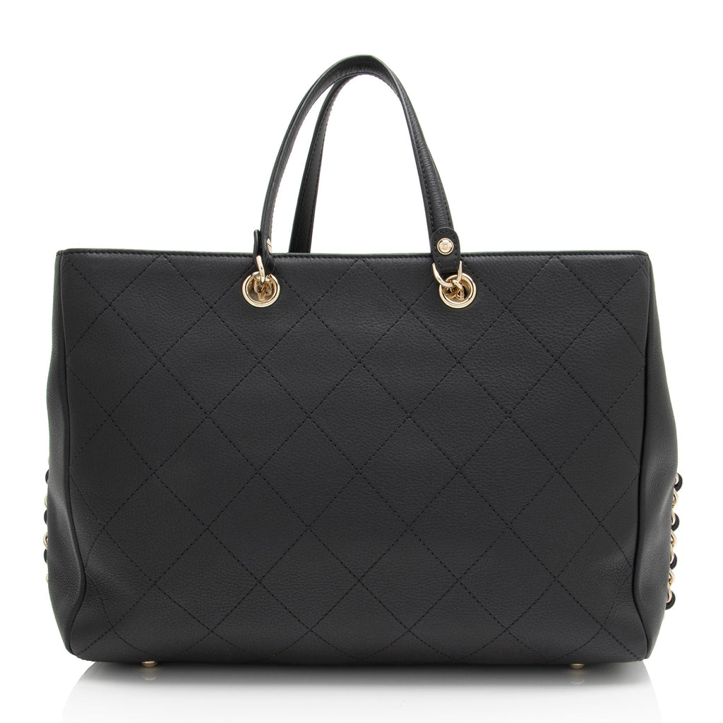 Chanel Bullskin Neo Soft Medium Shopping Tote (SHF-64NjCF)