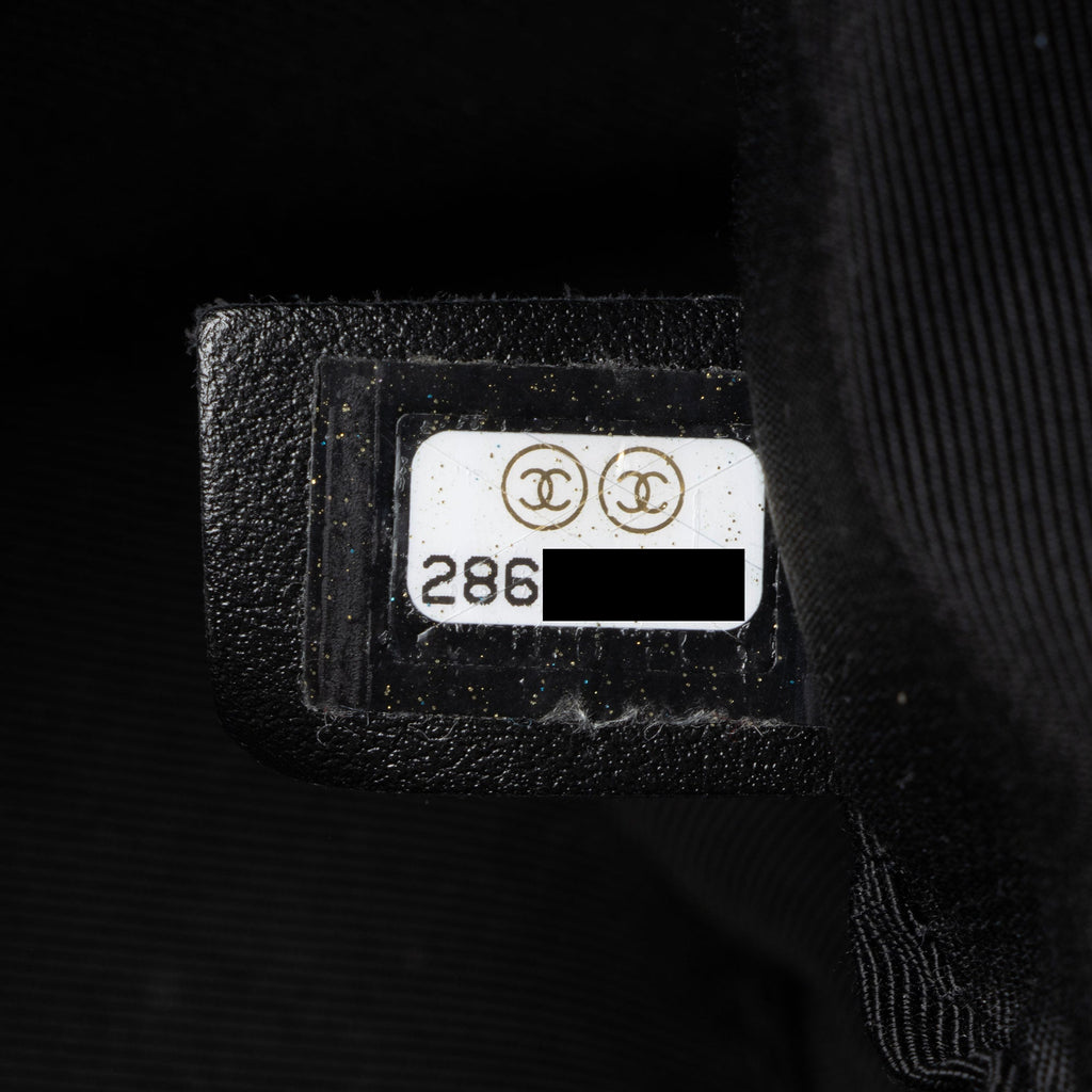 Chanel Bullskin Neo Soft Medium Shopping Tote (SHF-64NjCF)