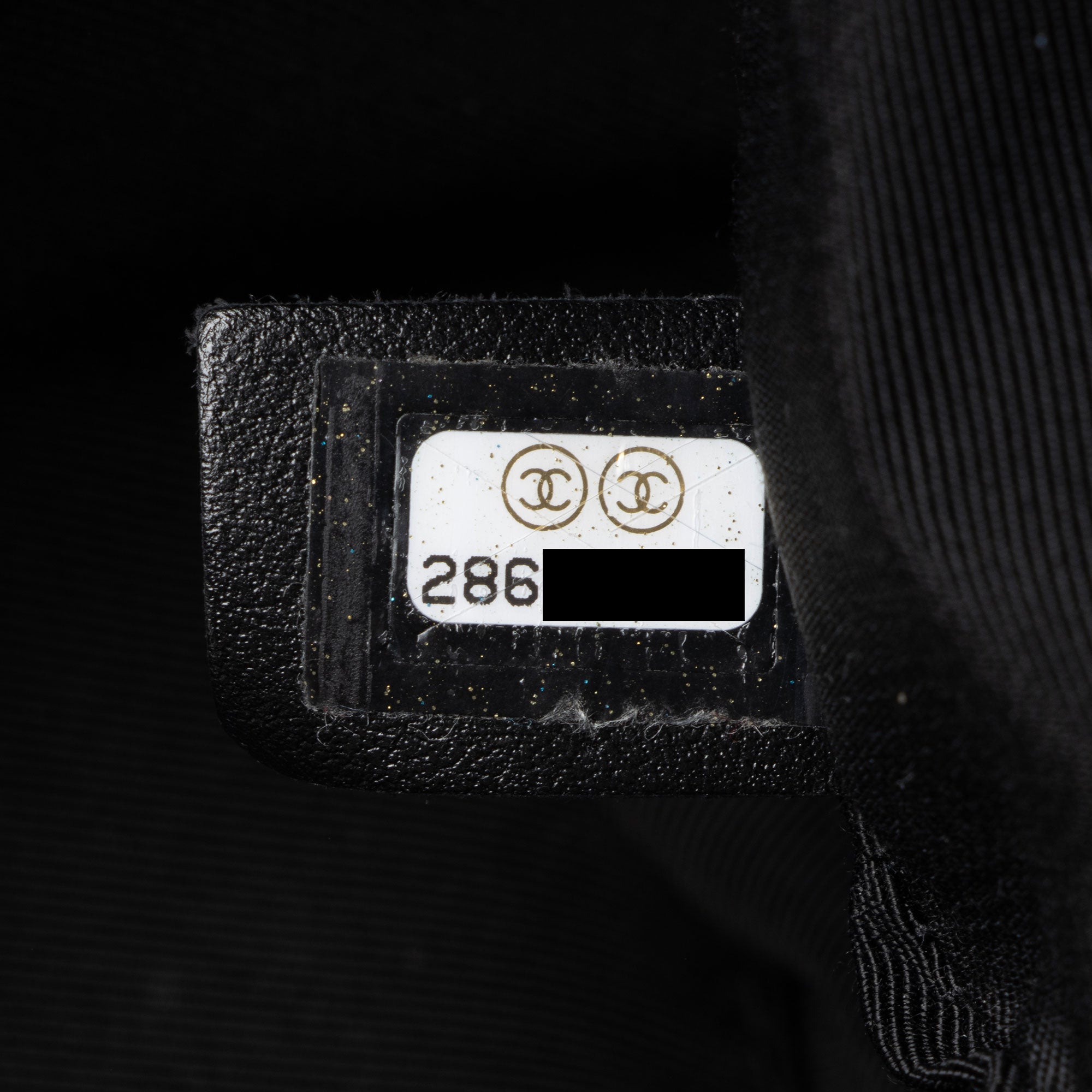 Chanel Bullskin Neo Soft Medium Shopping Tote (SHF-64NjCF)