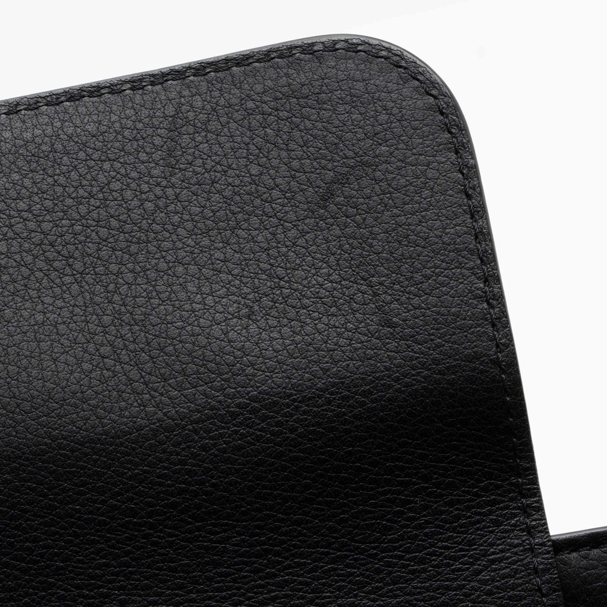 Chanel Bullskin Neo Soft Medium Shopping Tote (SHF-64NjCF)
