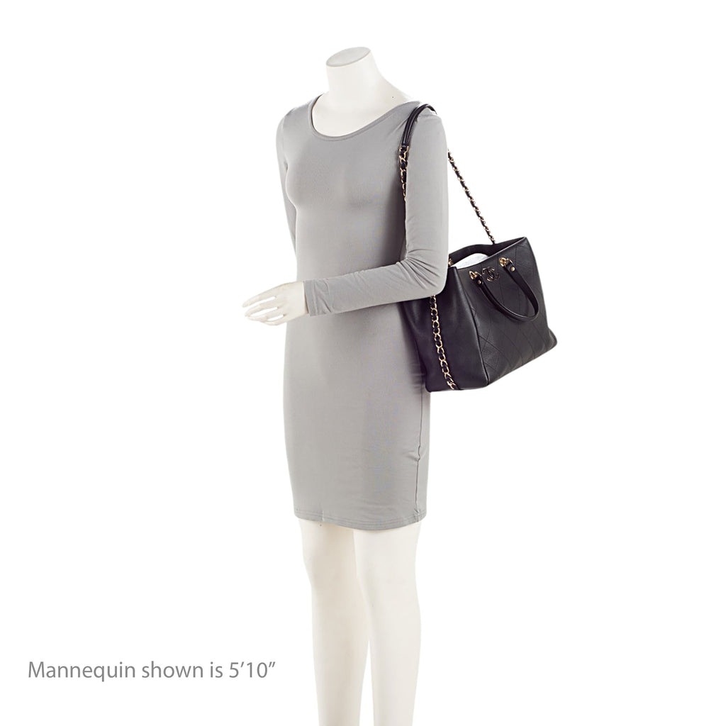 Chanel Bullskin Neo Soft Medium Shopping Tote (SHF-64NjCF)
