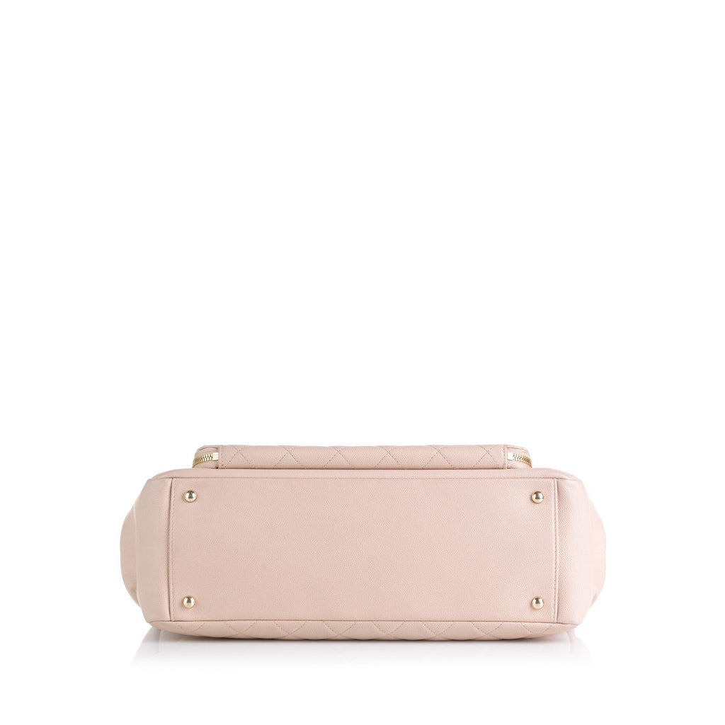 Chanel Business Affinity Shopping Tote (SHG-EyLflr)