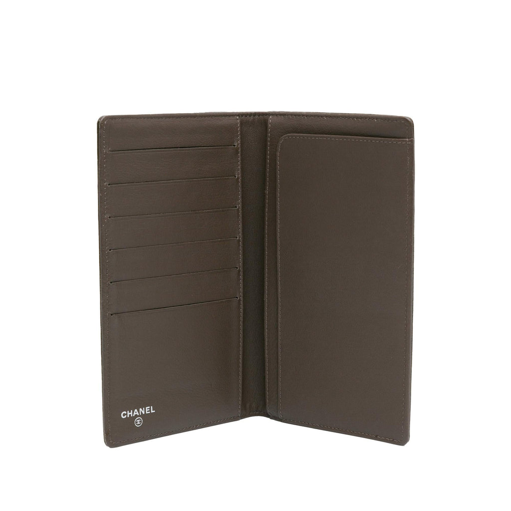Chanel CC Calfskin Bifold Wallet (SHG-CUFpzY)