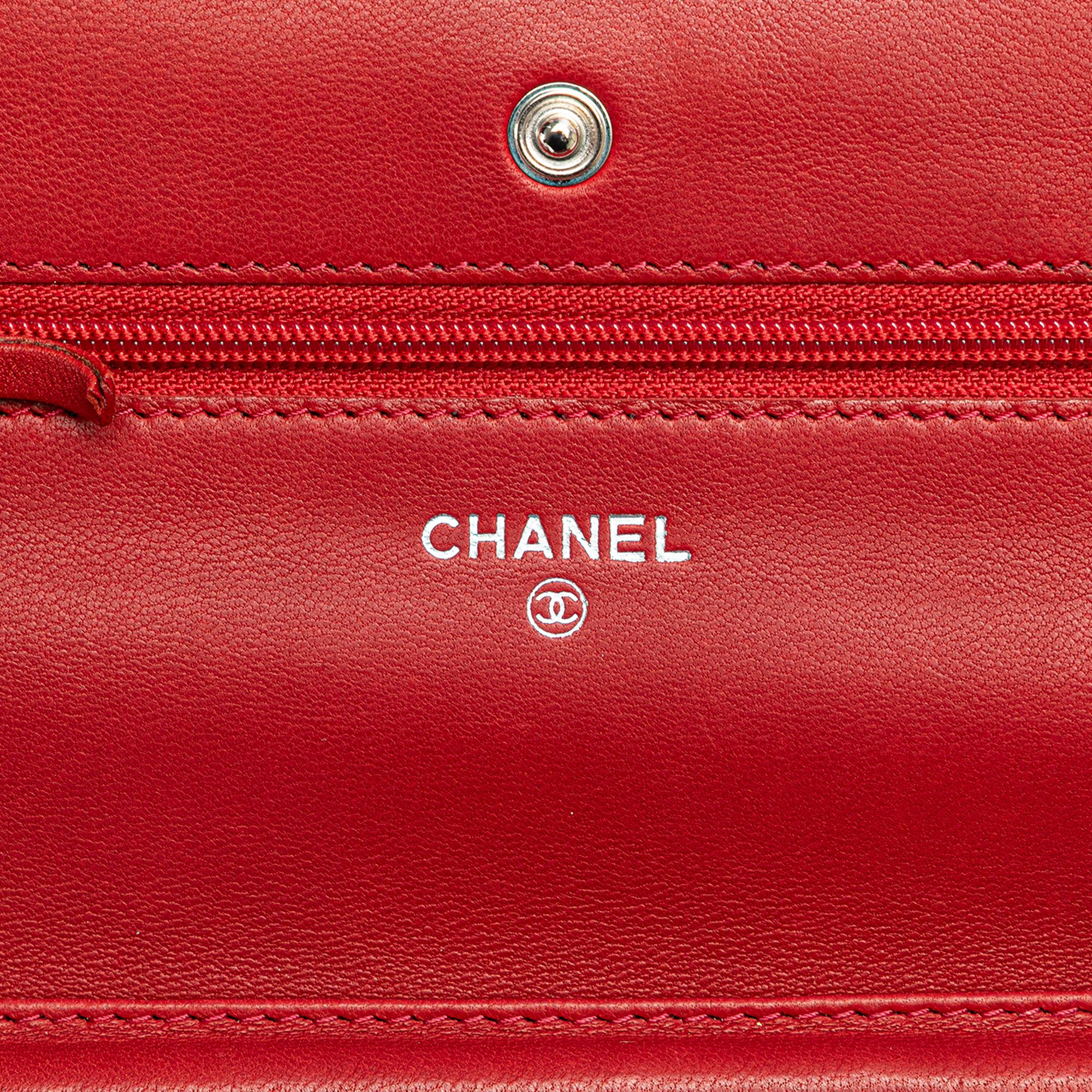 Chanel CC Calfskin Wallet On Chain