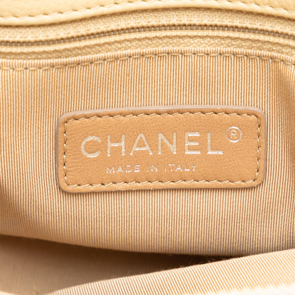 Chanel CC Caviar Chain Tote (SHG-yWn95b)