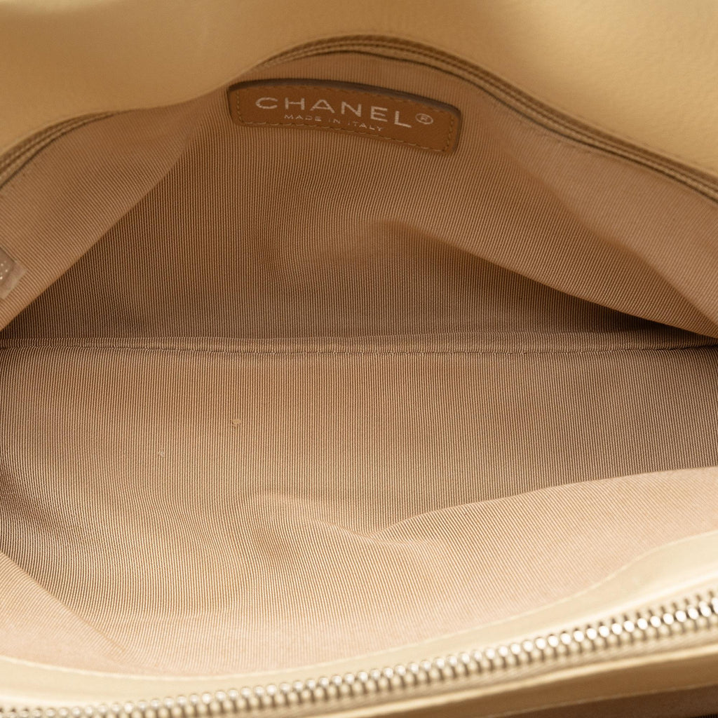 Chanel CC Caviar Chain Tote (SHG-yWn95b)