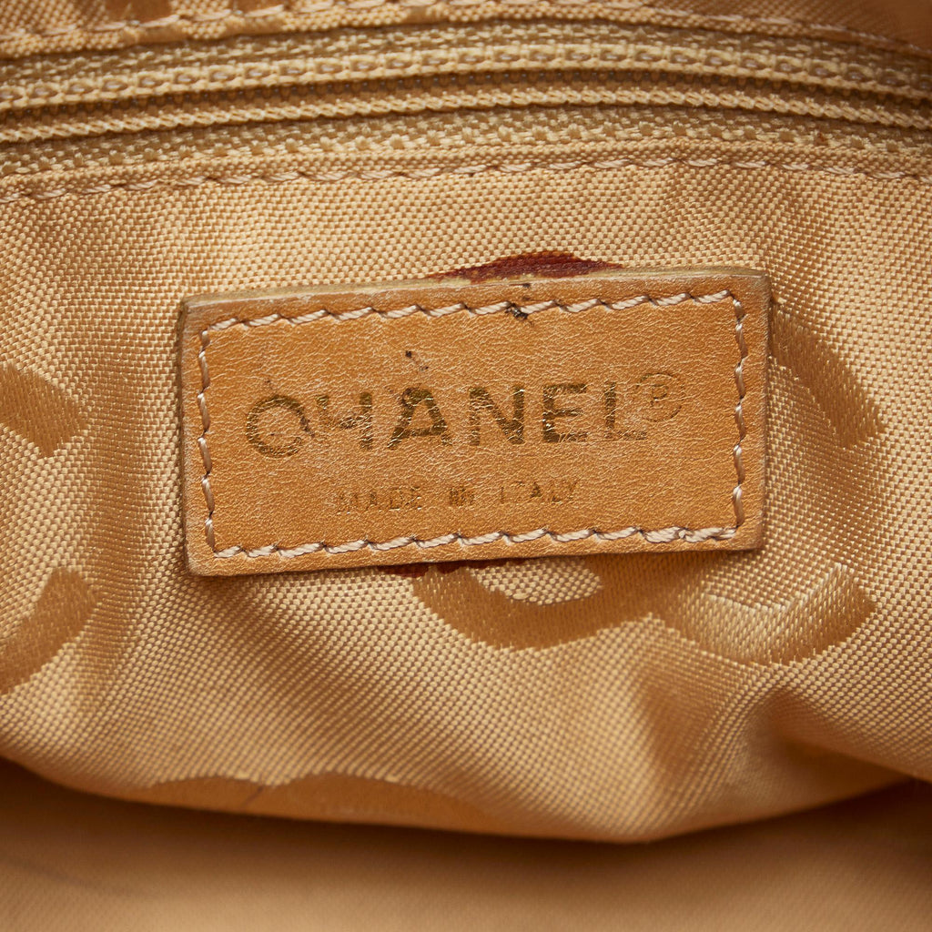 Chanel CC Caviar Handbag (SHG-0GCUFV)