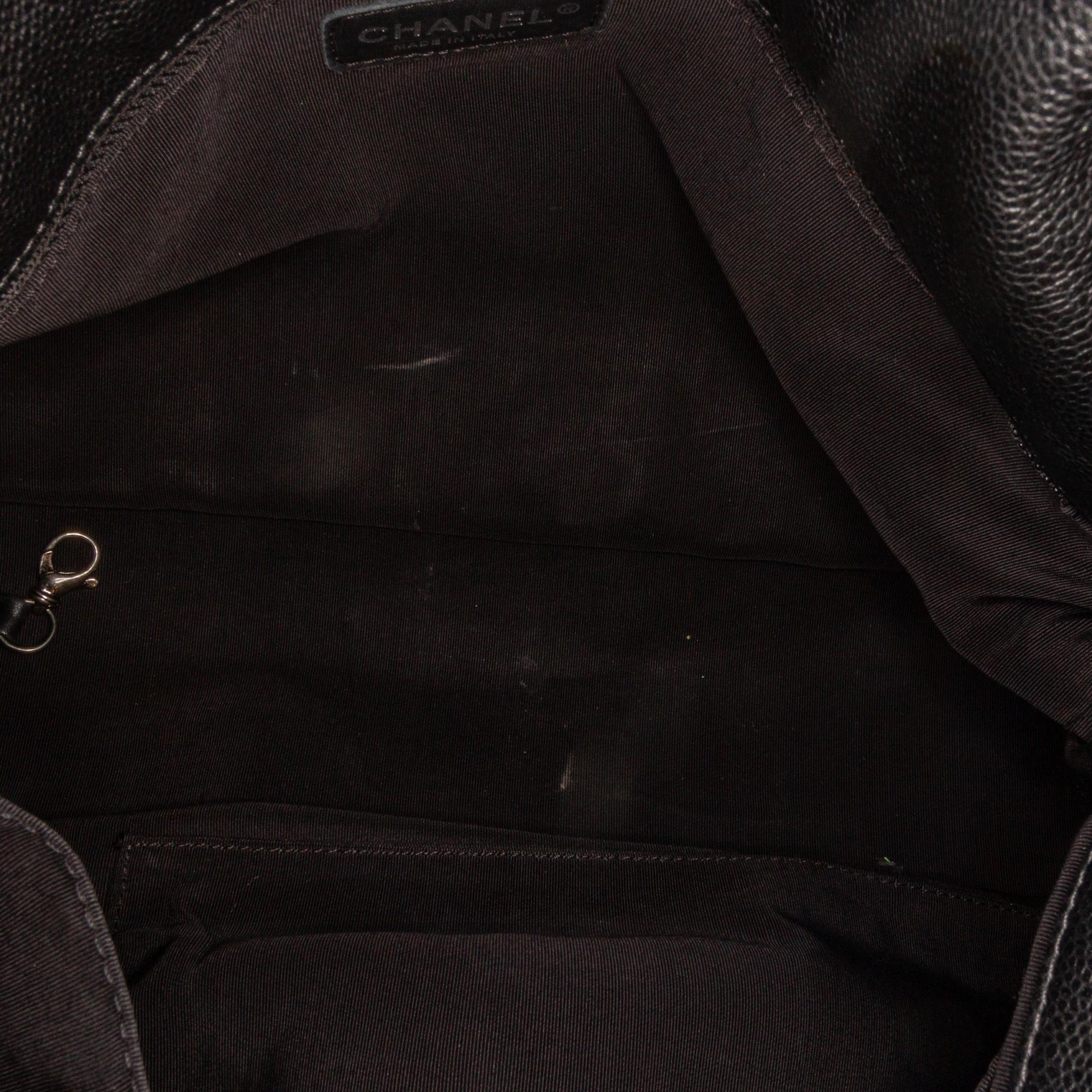 Chanel CC Caviar Leather Handbag (SHG-32089)